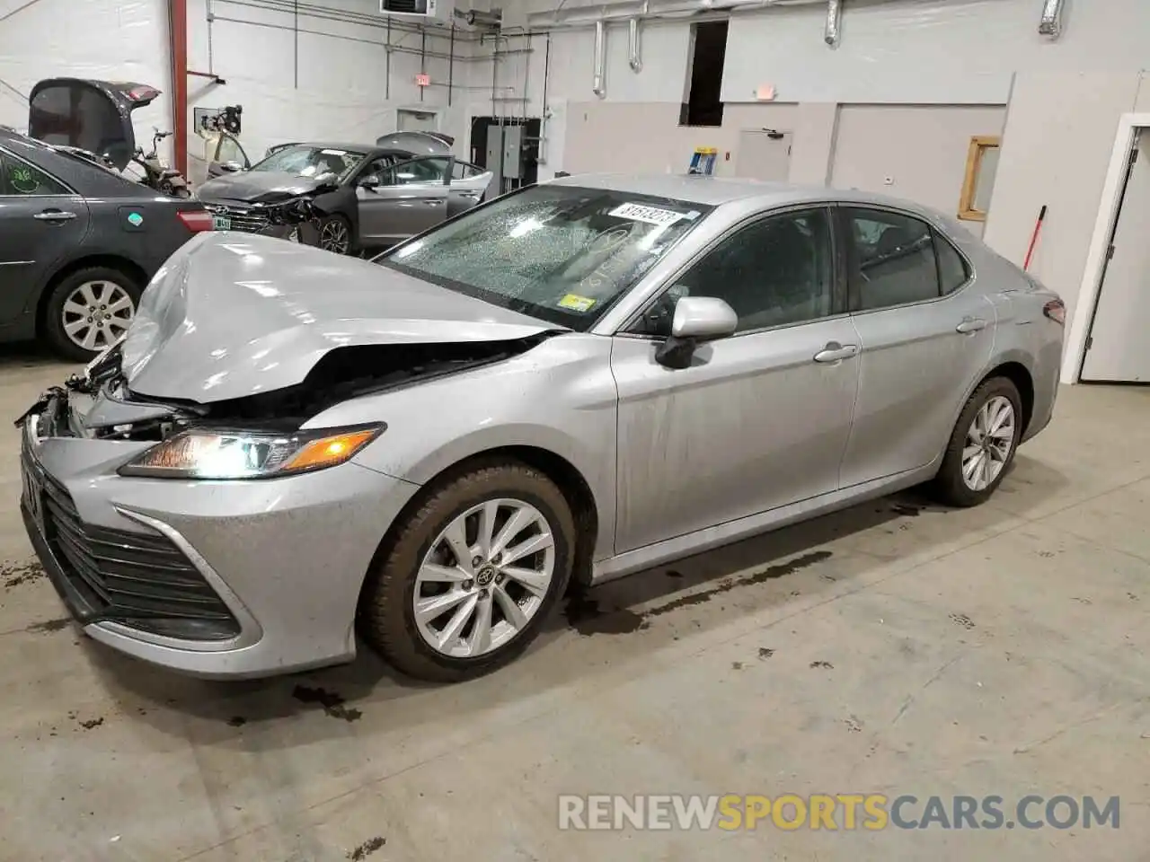 1 Photograph of a damaged car 4T1C11BK6NU053487 TOYOTA CAMRY 2022