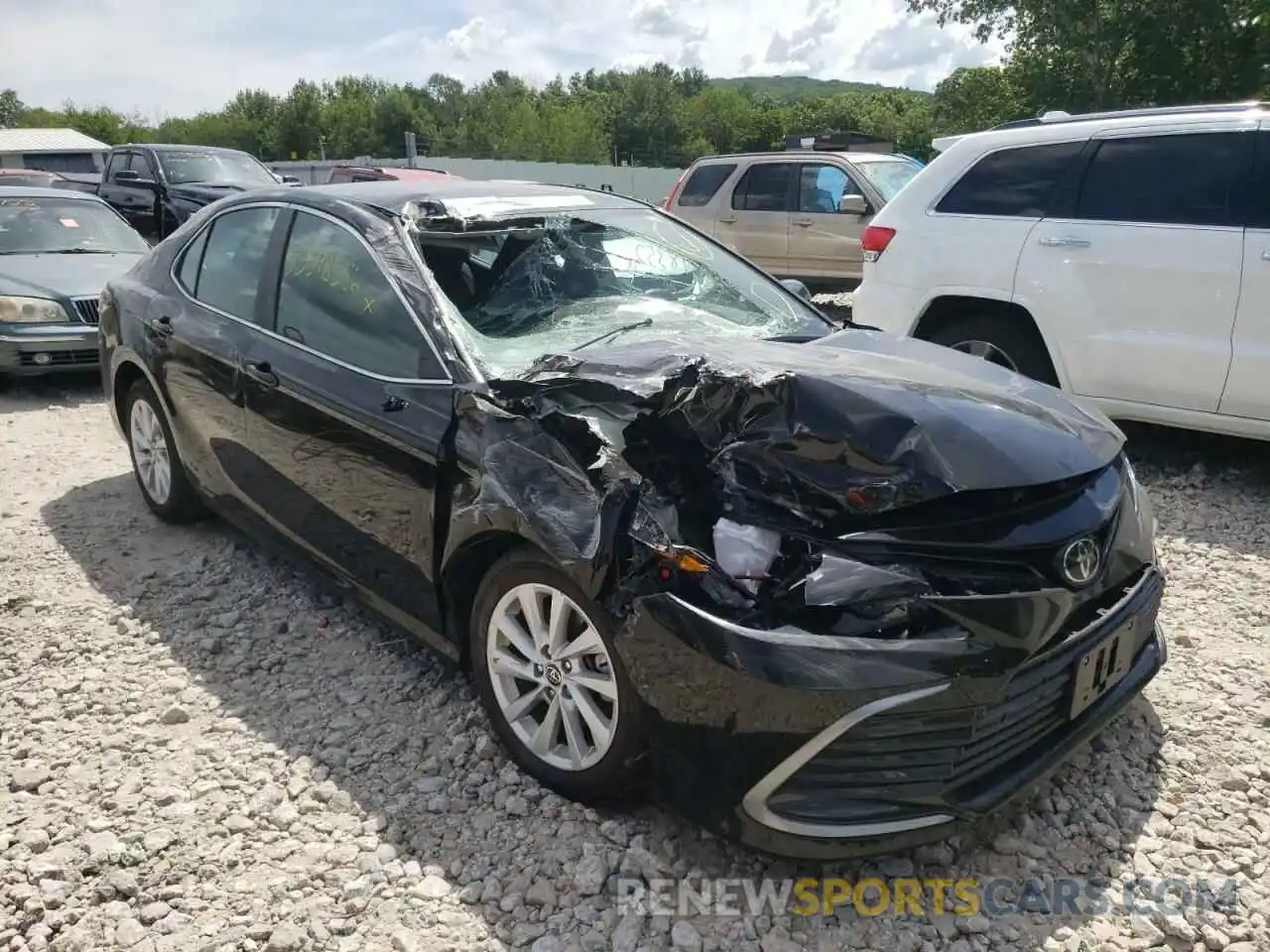 1 Photograph of a damaged car 4T1C11BKXNU054447 TOYOTA CAMRY 2022