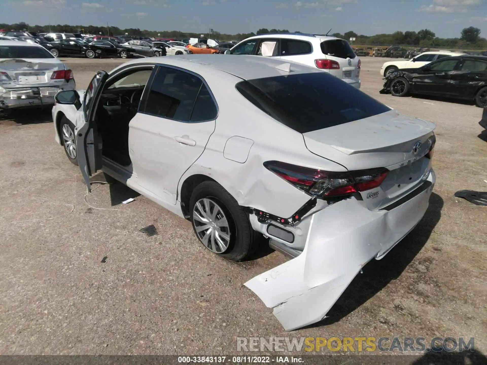 6 Photograph of a damaged car 4T1C31AK1NU044871 TOYOTA CAMRY 2022