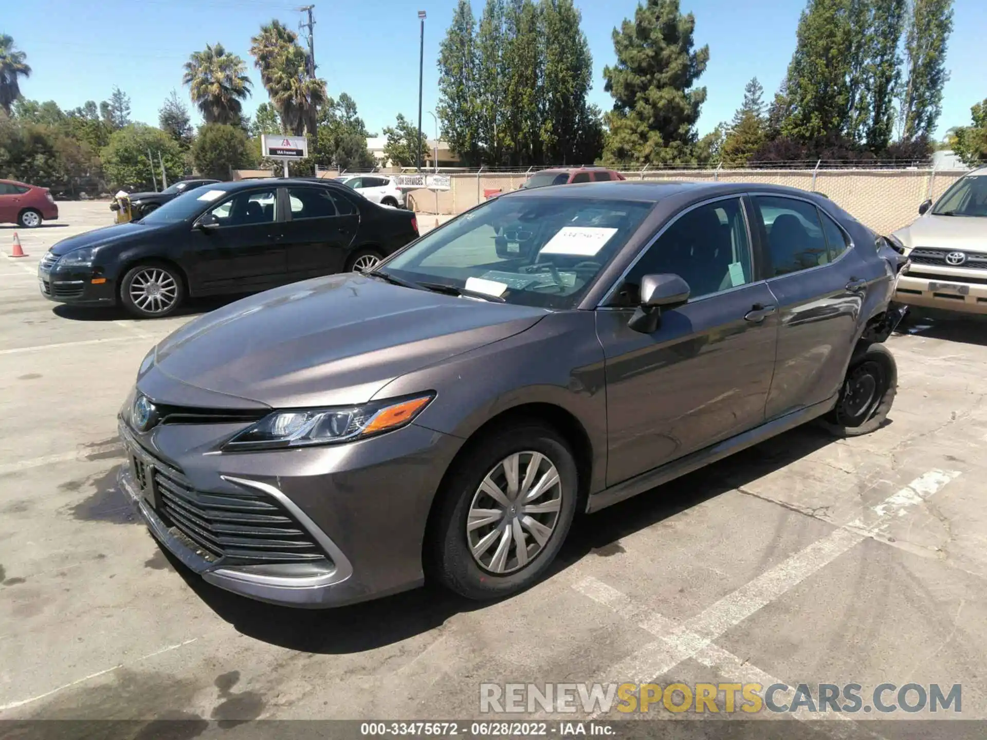 2 Photograph of a damaged car 4T1C31AK1NU572880 TOYOTA CAMRY 2022