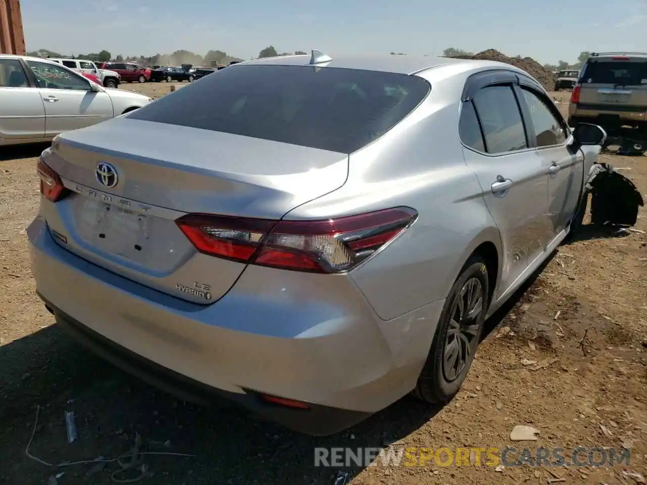 4 Photograph of a damaged car 4T1C31AK1NU583684 TOYOTA CAMRY 2022