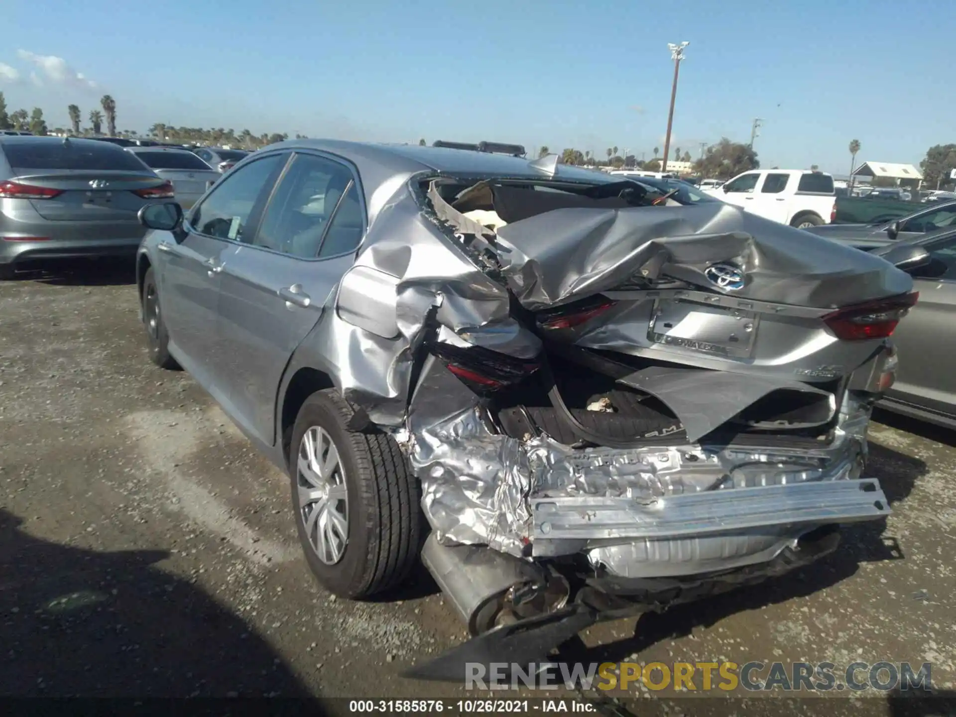 6 Photograph of a damaged car 4T1C31AK3NU572041 TOYOTA CAMRY 2022