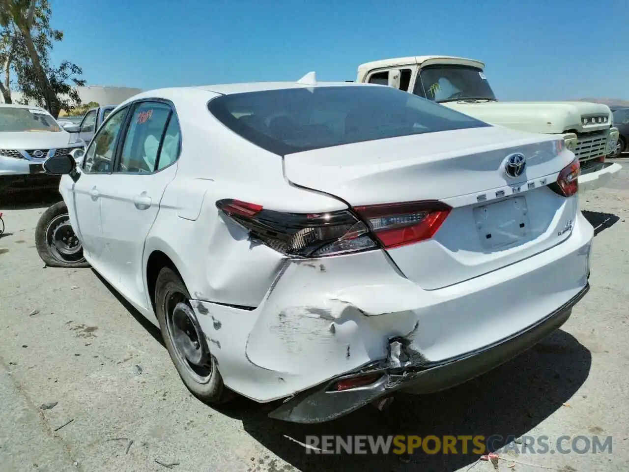 3 Photograph of a damaged car 4T1C31AK3NU573254 TOYOTA CAMRY 2022