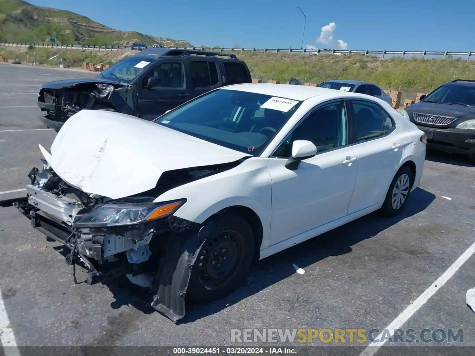 2 Photograph of a damaged car 4T1C31AK3NU575750 TOYOTA CAMRY 2022