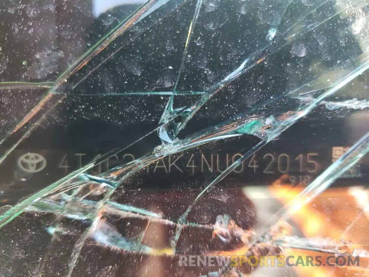 10 Photograph of a damaged car 4T1C31AK4NU042015 TOYOTA CAMRY 2022