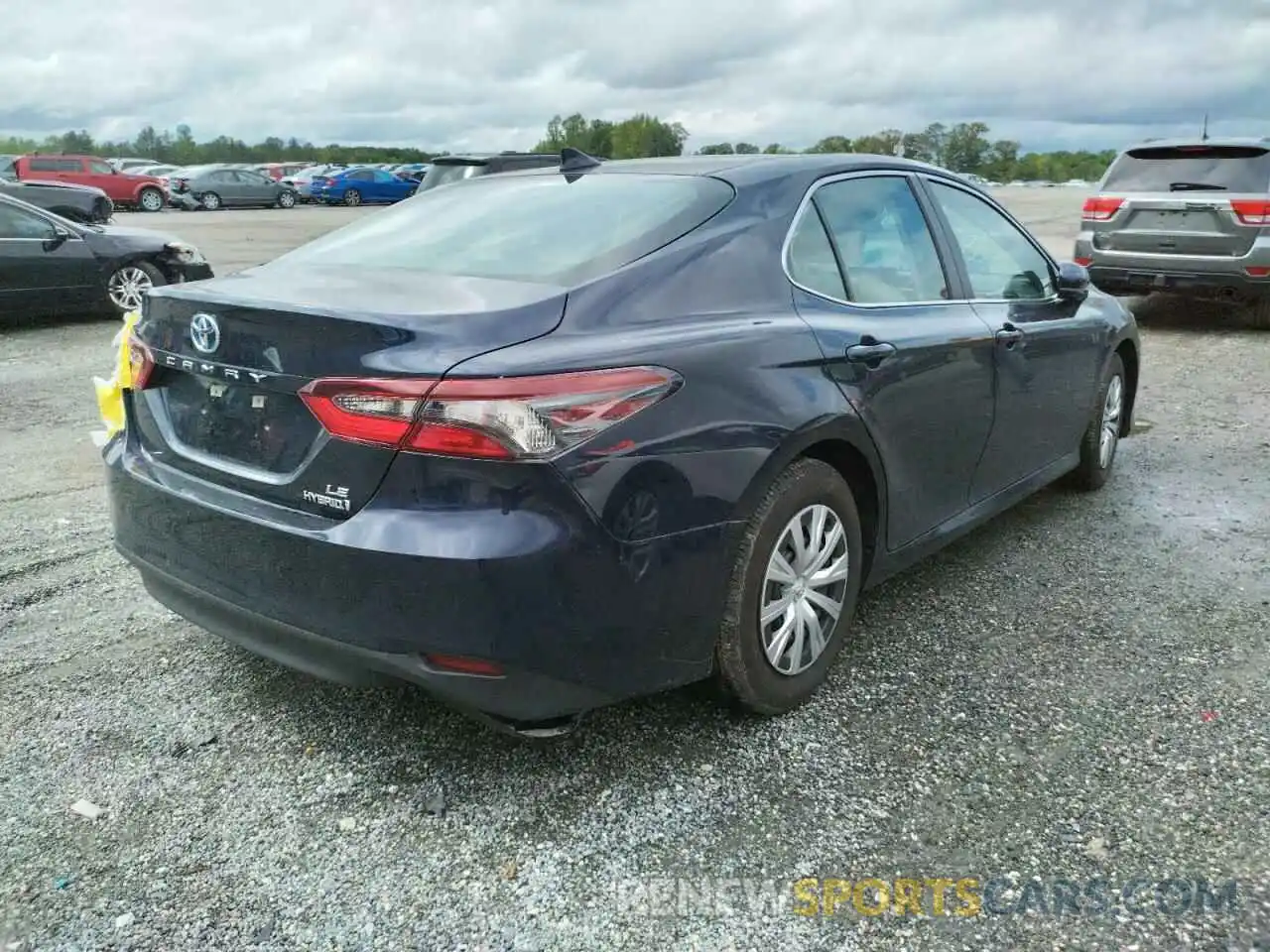 4 Photograph of a damaged car 4T1C31AK4NU580522 TOYOTA CAMRY 2022