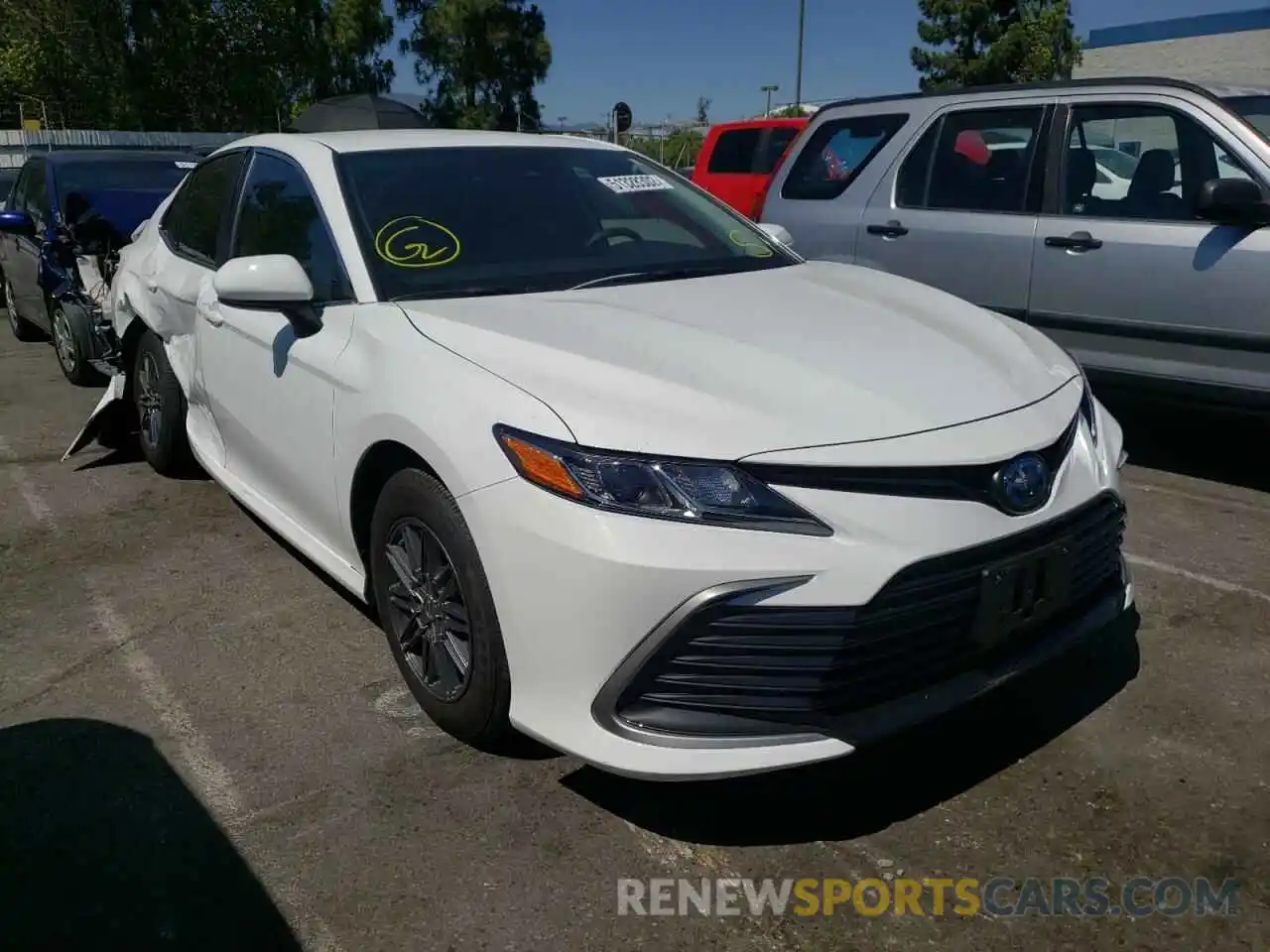 1 Photograph of a damaged car 4T1C31AK5NU578505 TOYOTA CAMRY 2022