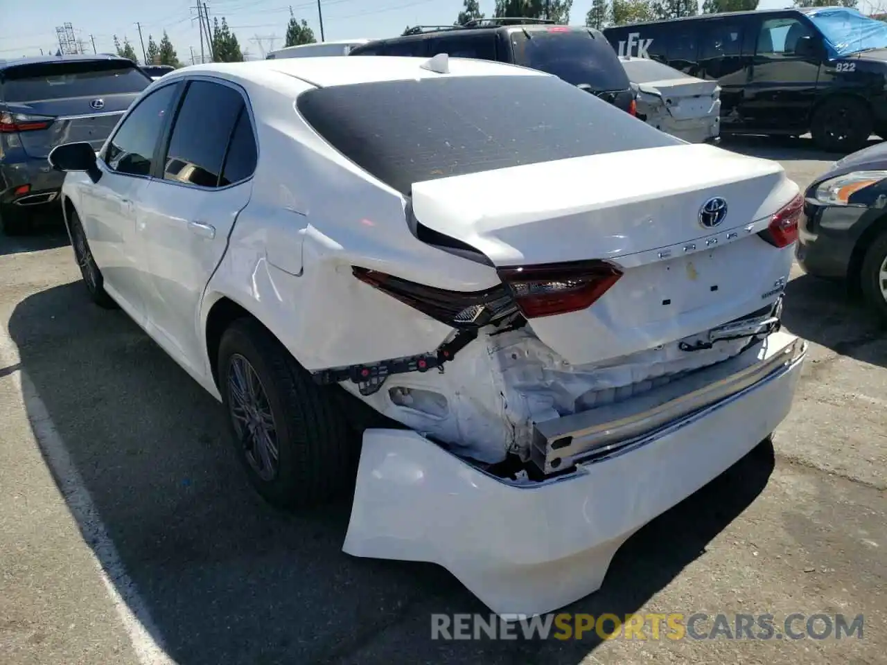 3 Photograph of a damaged car 4T1C31AK5NU578505 TOYOTA CAMRY 2022