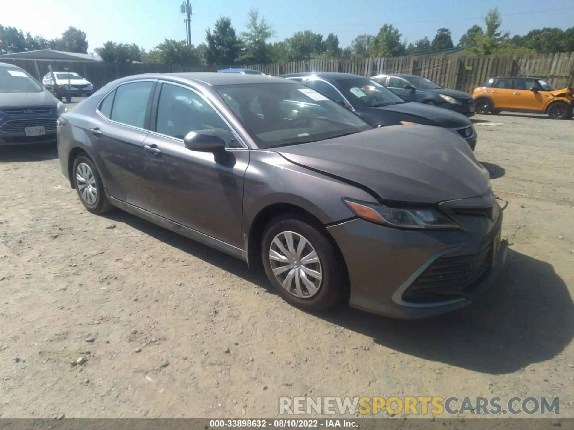 1 Photograph of a damaged car 4T1C31AK5NU581999 TOYOTA CAMRY 2022