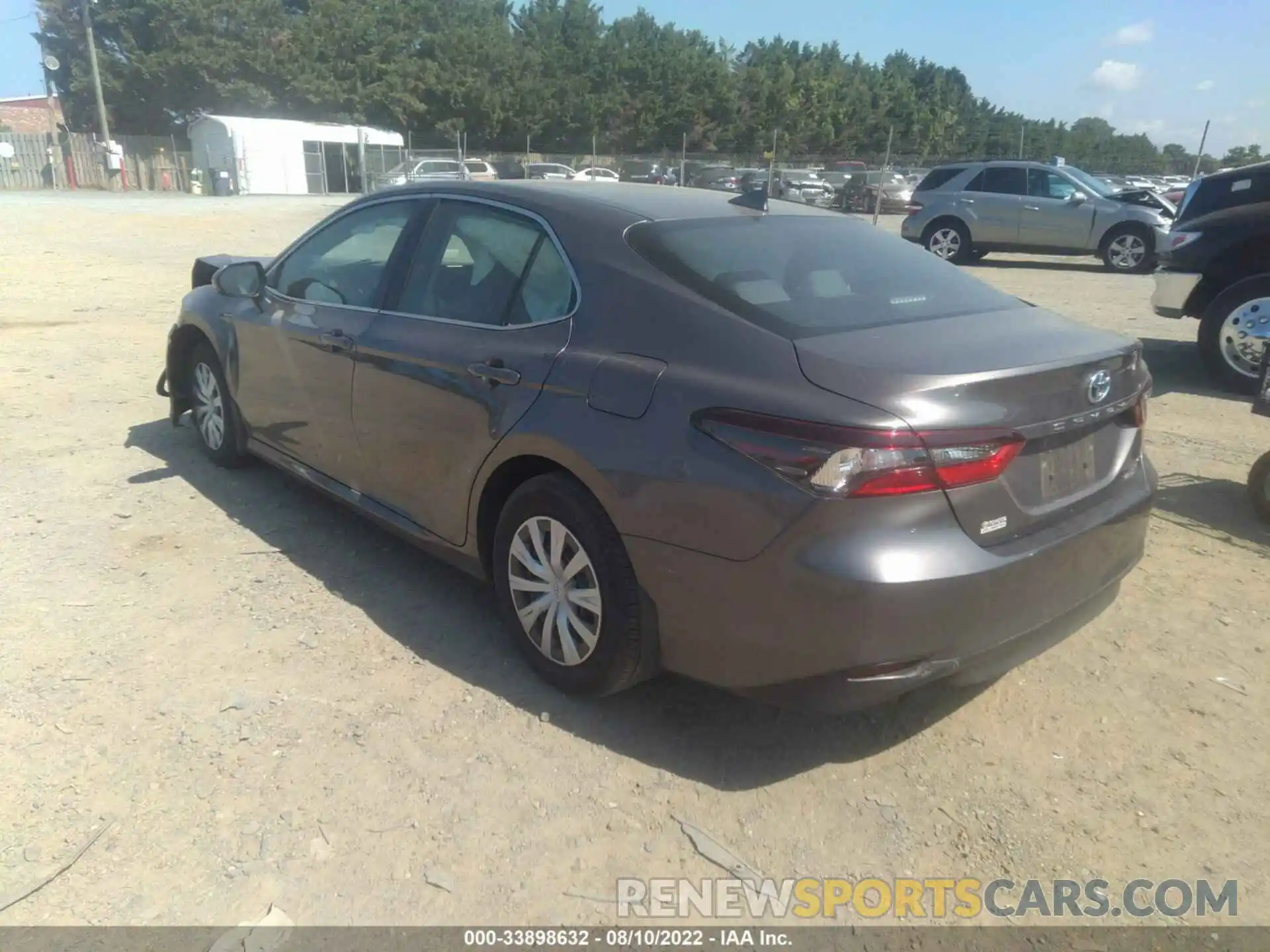 3 Photograph of a damaged car 4T1C31AK5NU581999 TOYOTA CAMRY 2022