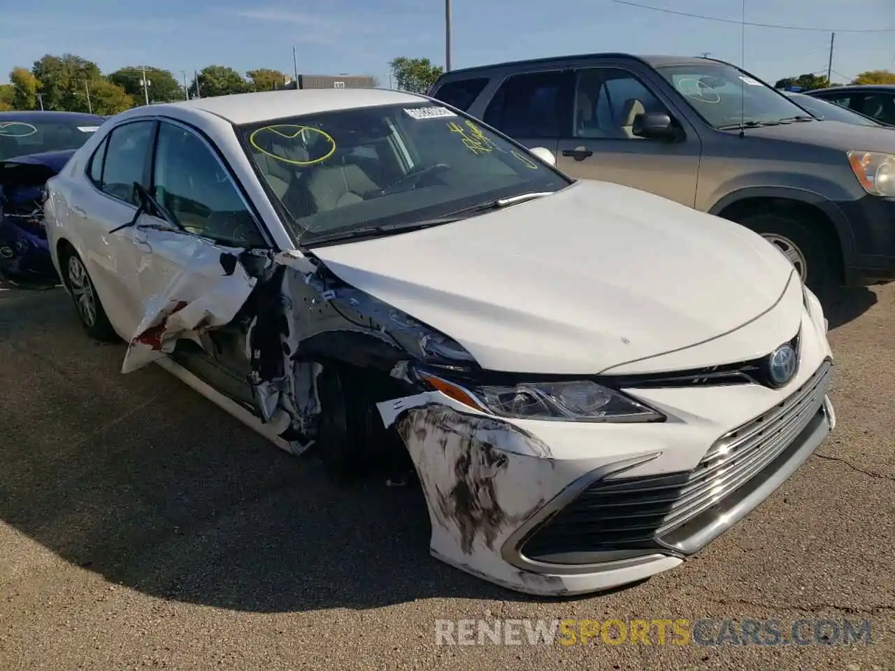 1 Photograph of a damaged car 4T1C31AK6NU587004 TOYOTA CAMRY 2022