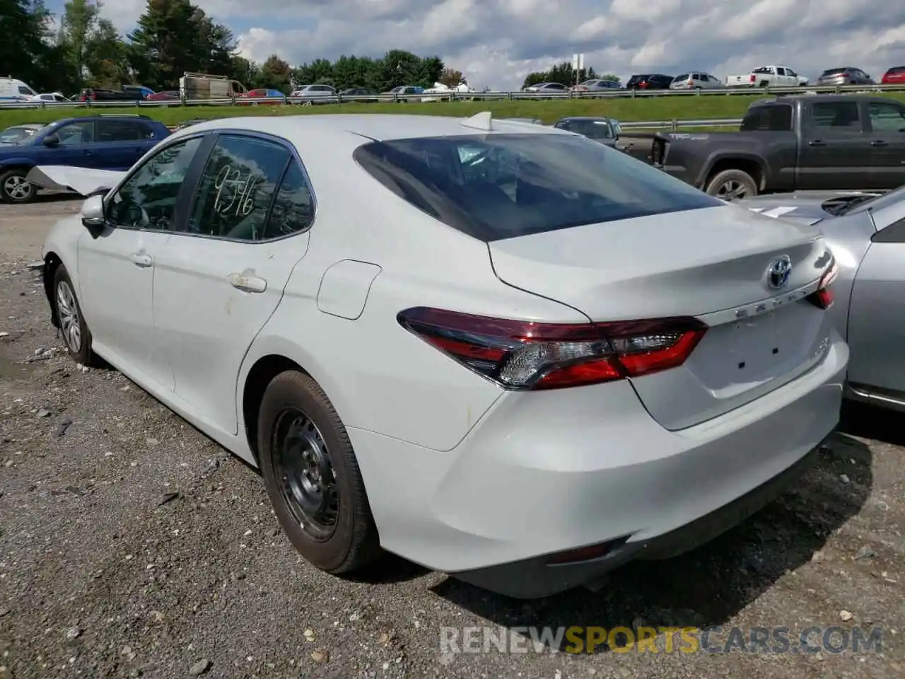 3 Photograph of a damaged car 4T1C31AK7NU038671 TOYOTA CAMRY 2022