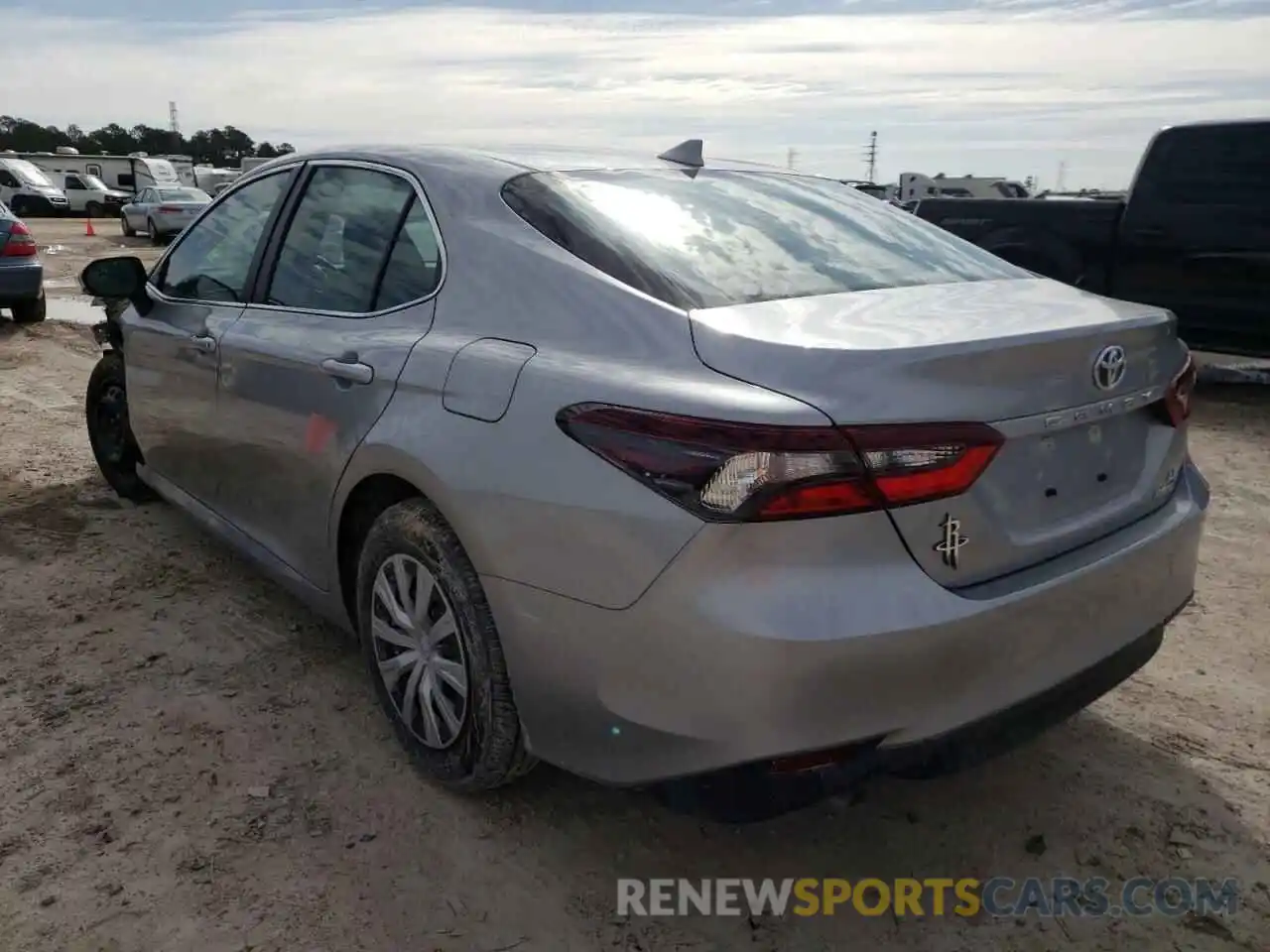 3 Photograph of a damaged car 4T1C31AK7NU574777 TOYOTA CAMRY 2022