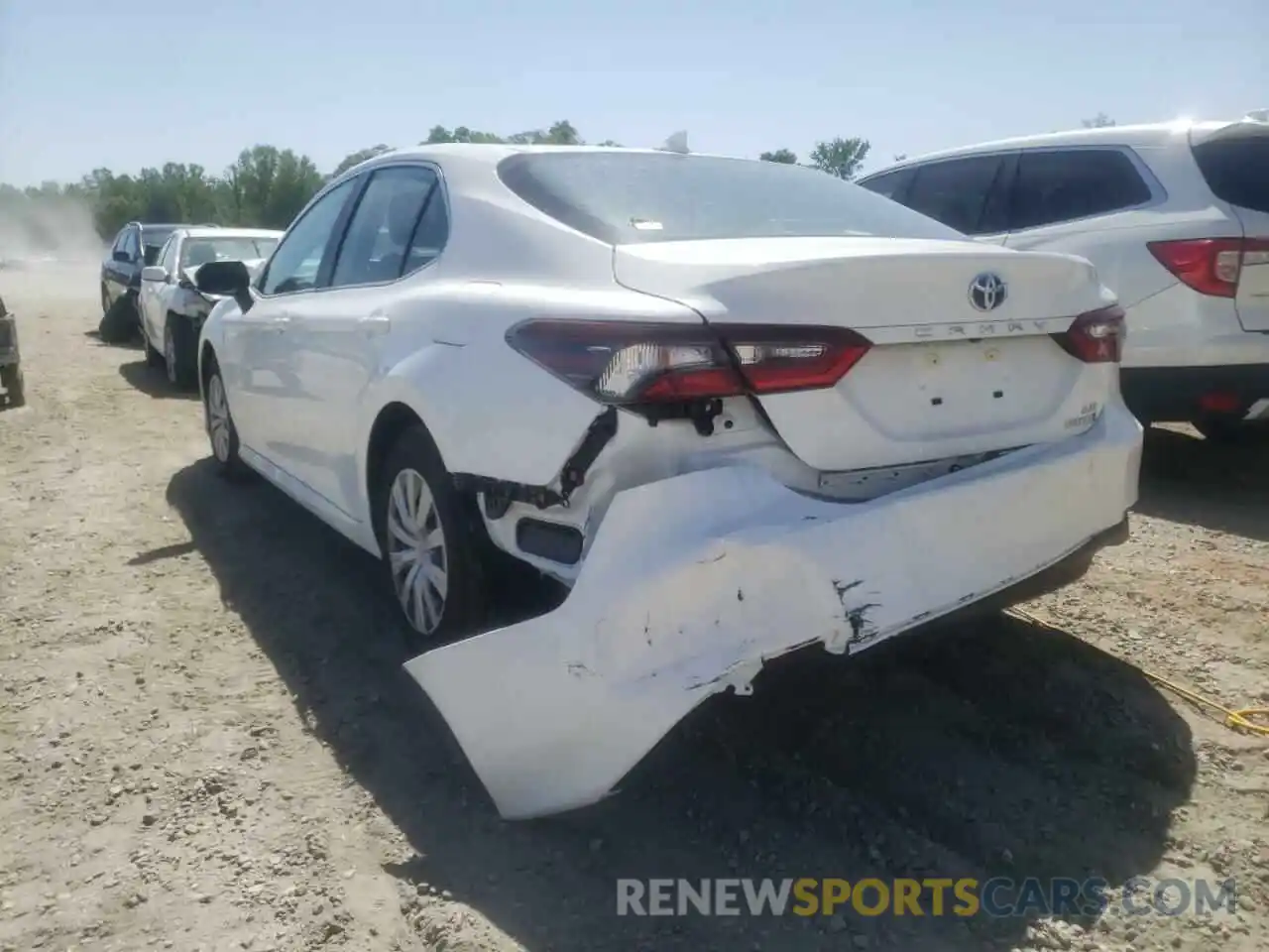 3 Photograph of a damaged car 4T1C31AK7NU580868 TOYOTA CAMRY 2022