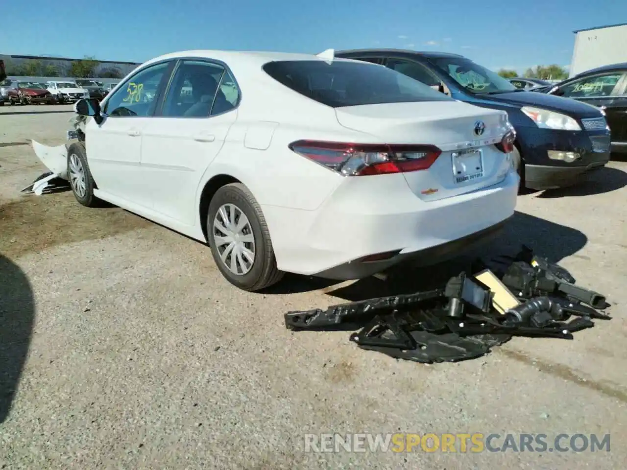 3 Photograph of a damaged car 4T1C31AK7NU591417 TOYOTA CAMRY 2022