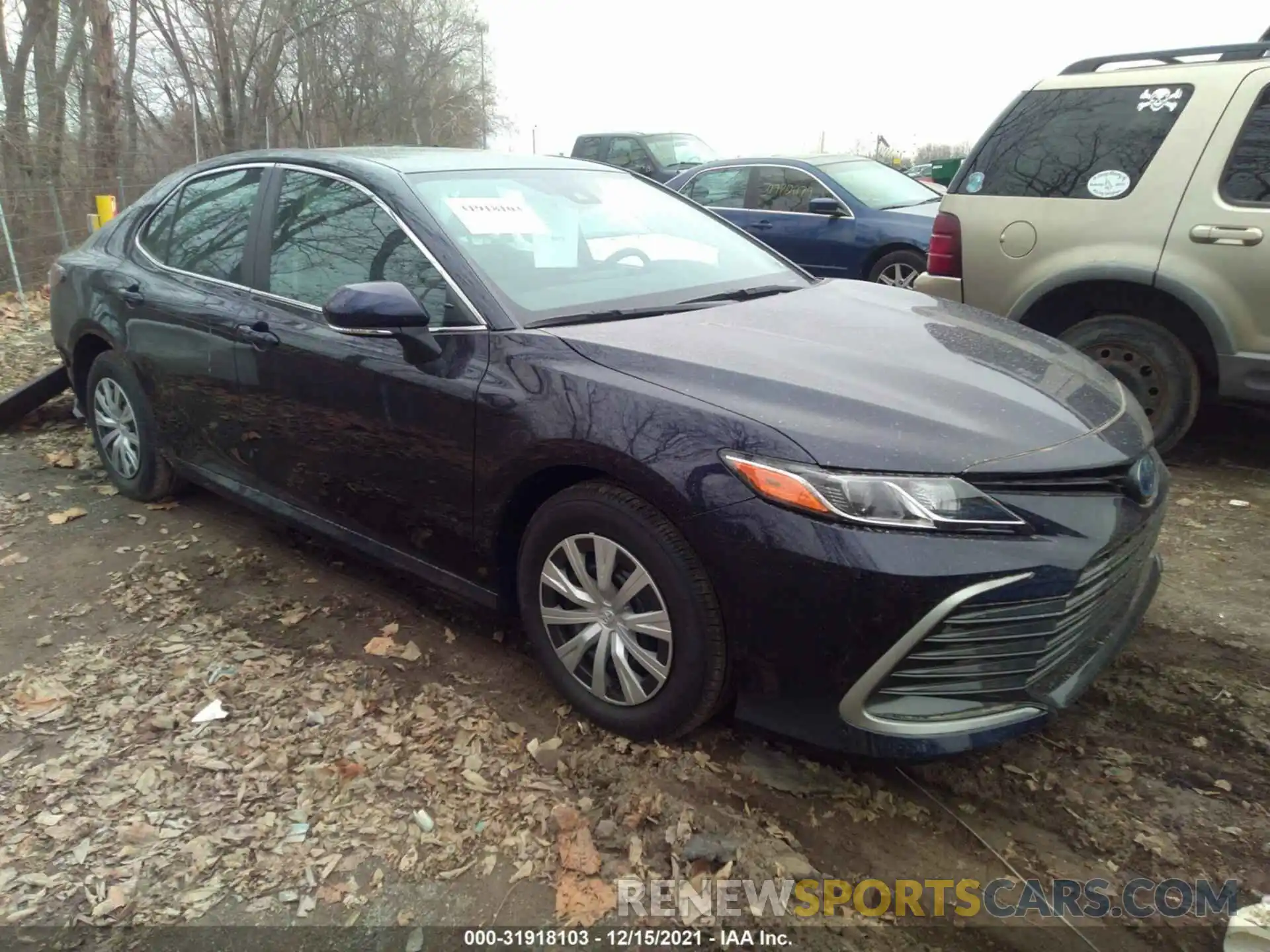 1 Photograph of a damaged car 4T1C31AK8NU570849 TOYOTA CAMRY 2022