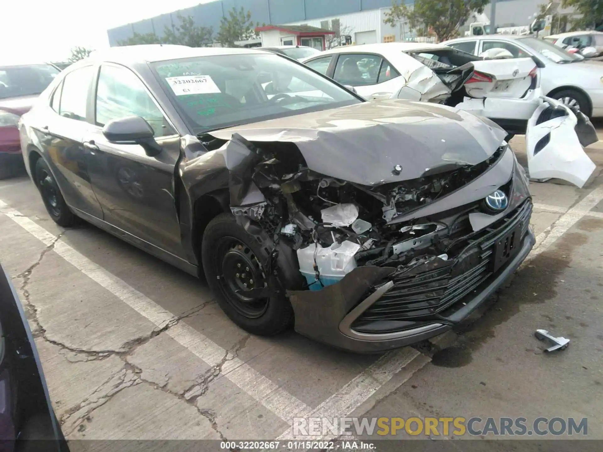 1 Photograph of a damaged car 4T1C31AK8NU574058 TOYOTA CAMRY 2022