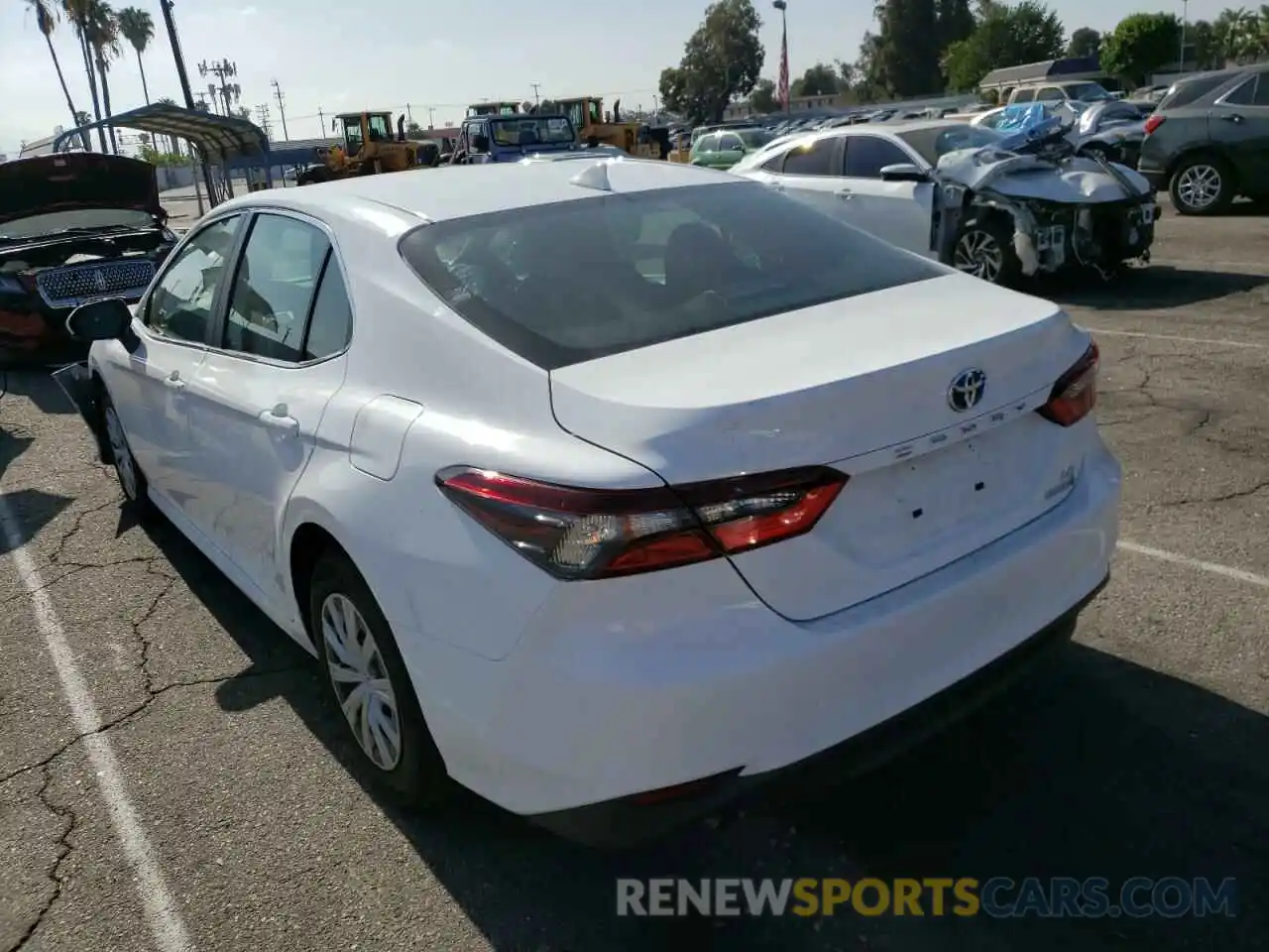 3 Photograph of a damaged car 4T1C31AK8NU576912 TOYOTA CAMRY 2022