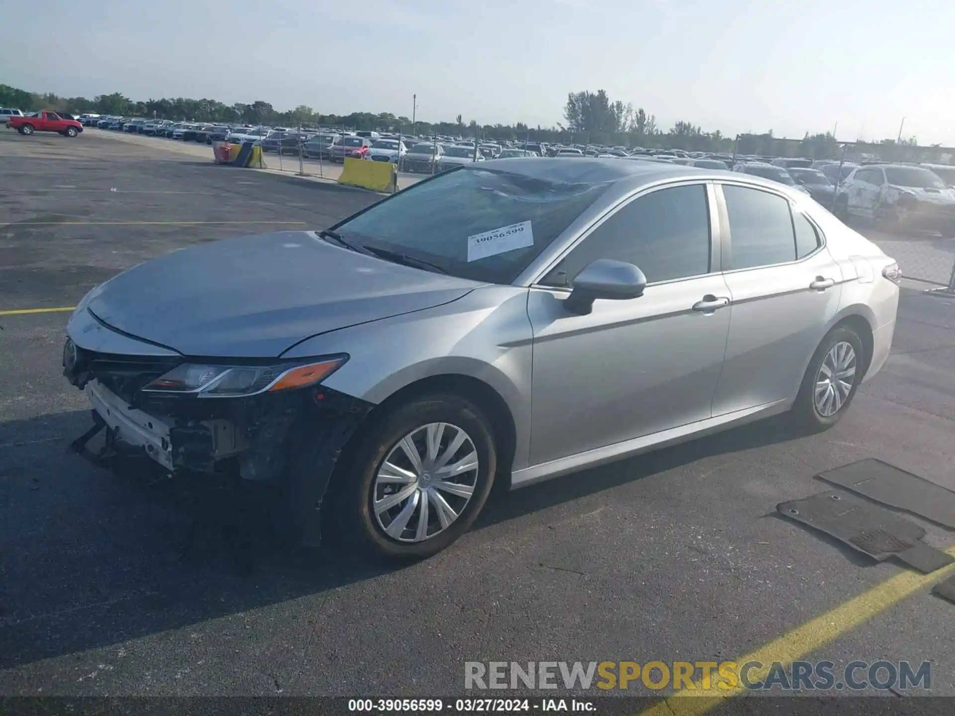 2 Photograph of a damaged car 4T1C31AK8NU577784 TOYOTA CAMRY 2022