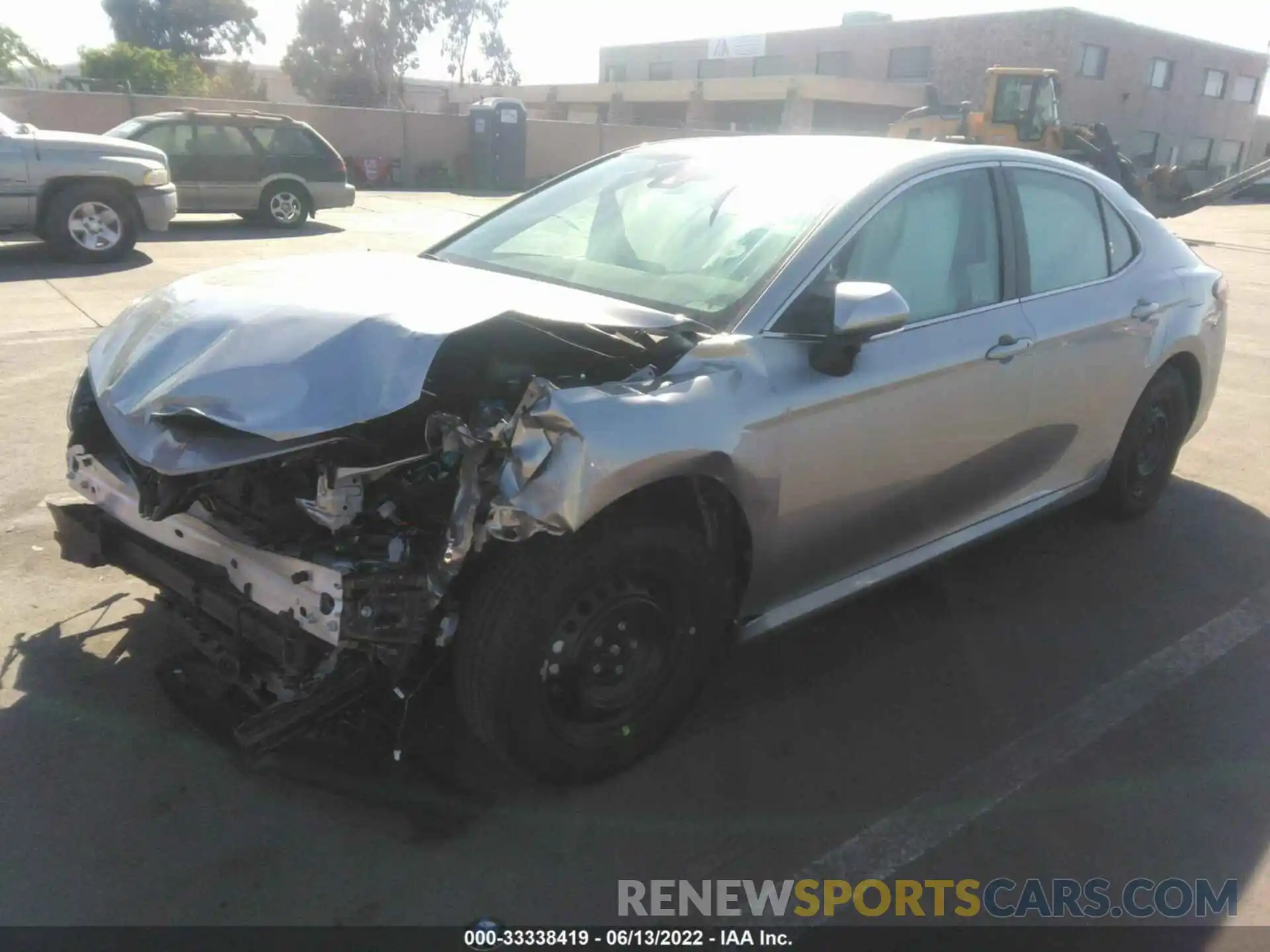 2 Photograph of a damaged car 4T1C31AK8NU585982 TOYOTA CAMRY 2022