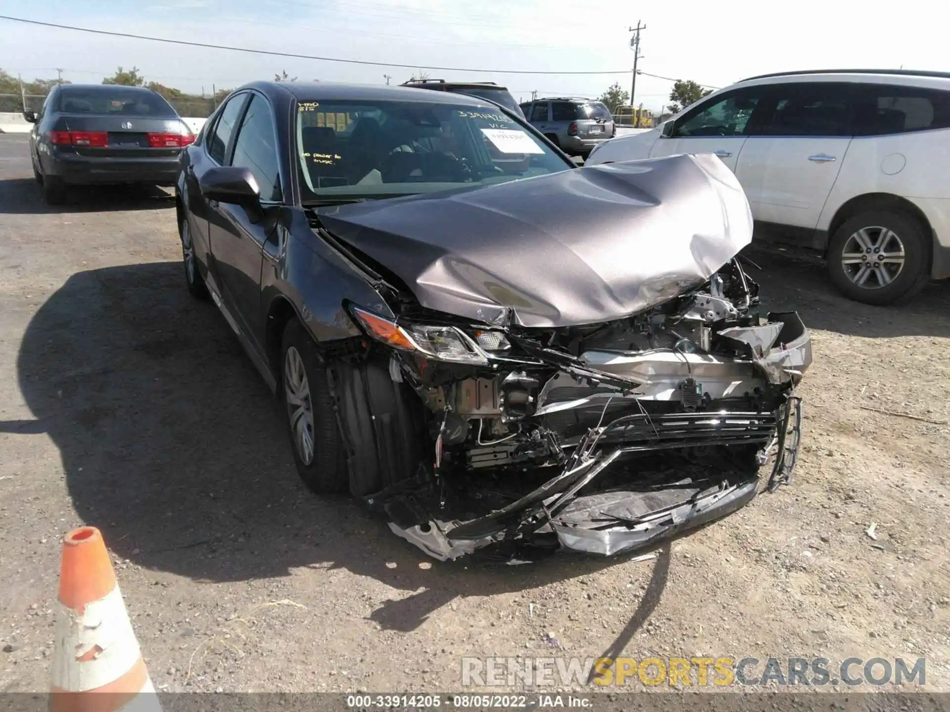 1 Photograph of a damaged car 4T1C31AK8NU592575 TOYOTA CAMRY 2022