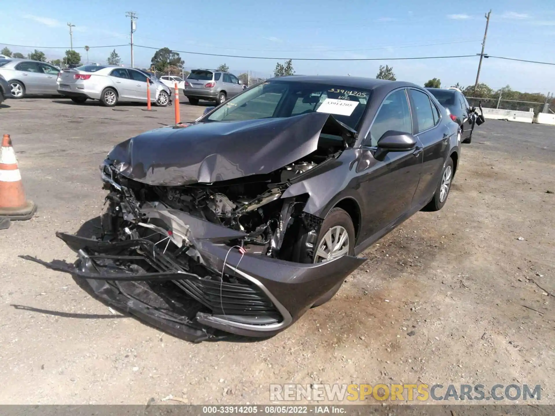 2 Photograph of a damaged car 4T1C31AK8NU592575 TOYOTA CAMRY 2022