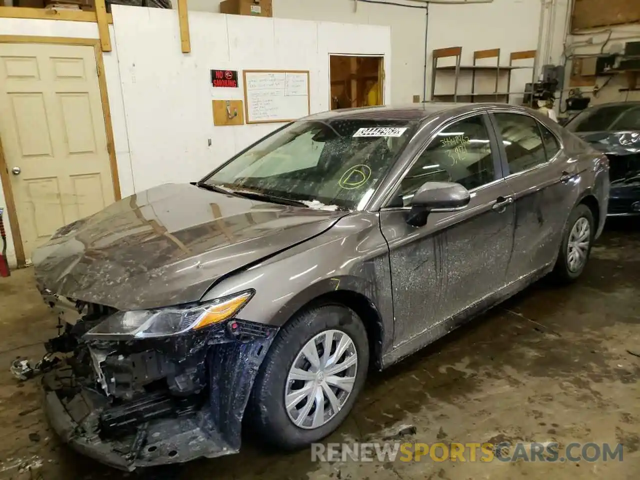 2 Photograph of a damaged car 4T1C31AKXNU574031 TOYOTA CAMRY 2022