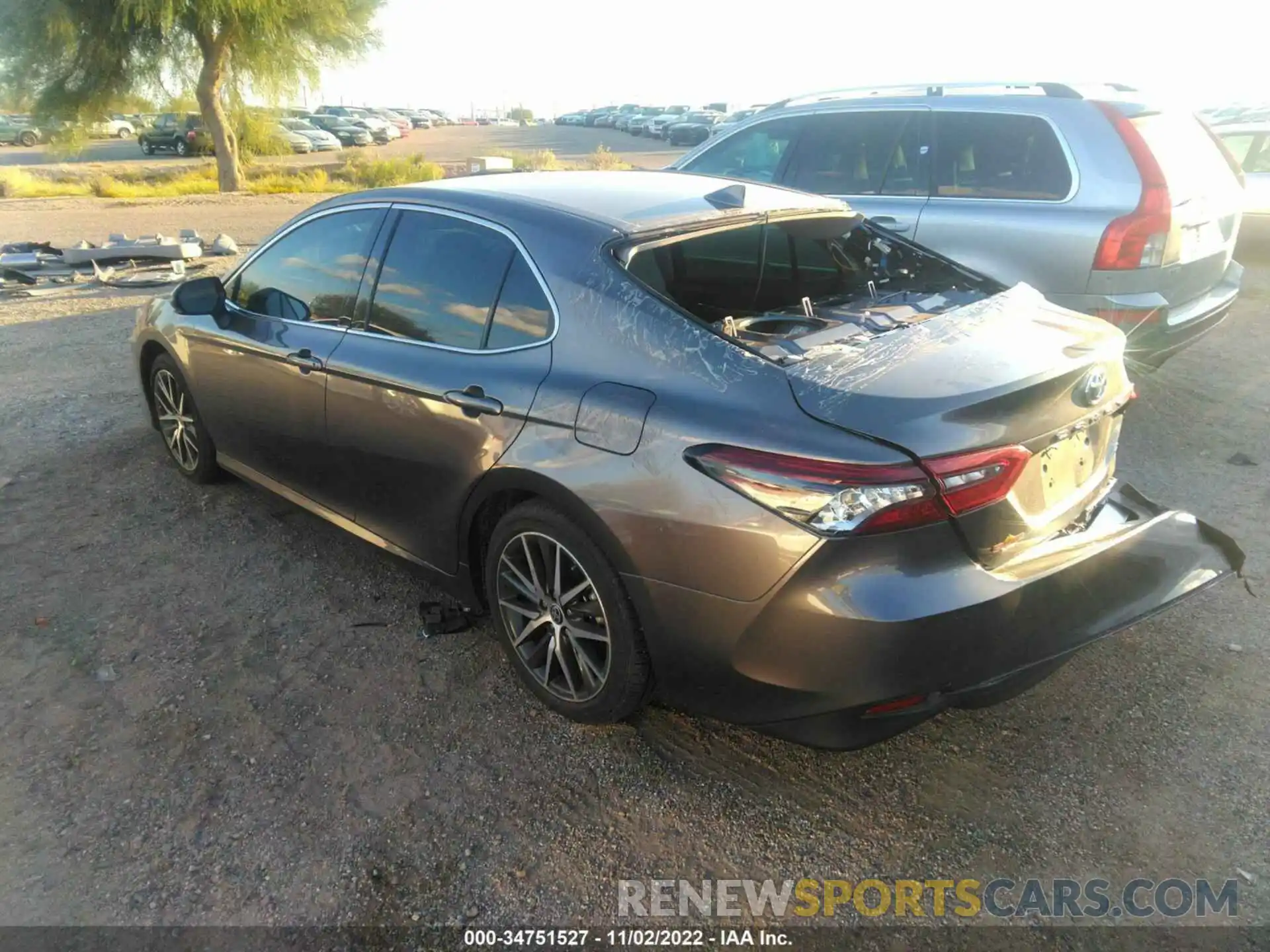 3 Photograph of a damaged car 4T1F11AK3NU012264 TOYOTA CAMRY 2022