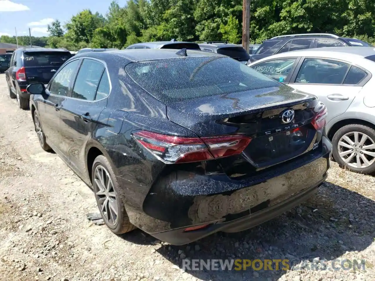 3 Photograph of a damaged car 4T1F11BK2NU056822 TOYOTA CAMRY 2022