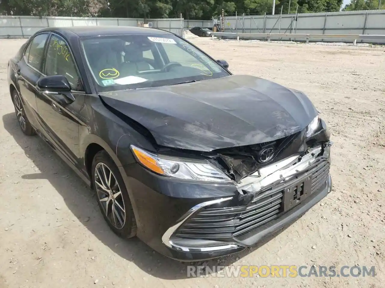 9 Photograph of a damaged car 4T1F11BK2NU056822 TOYOTA CAMRY 2022