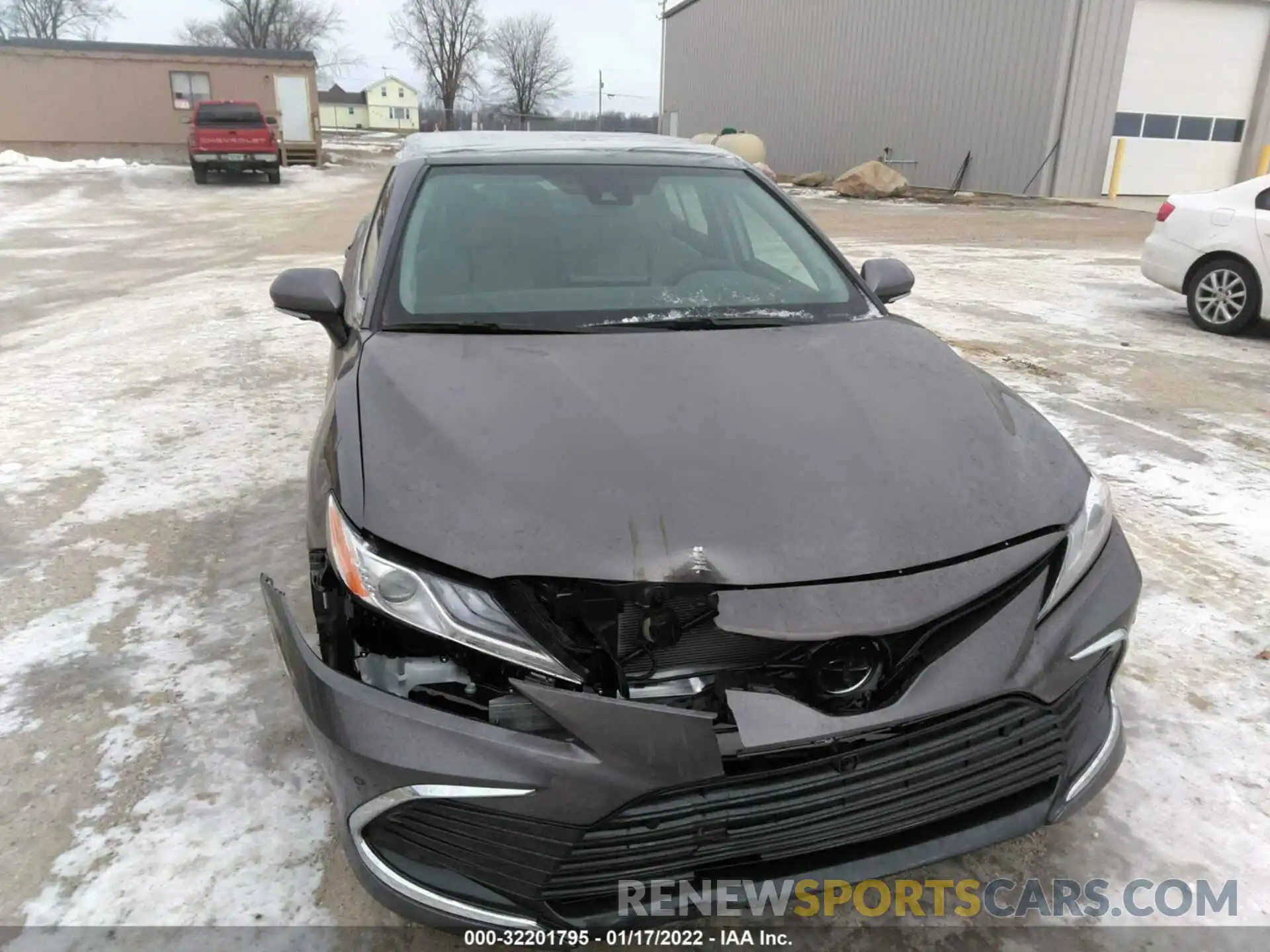 6 Photograph of a damaged car 4T1F11BK5NU055552 TOYOTA CAMRY 2022