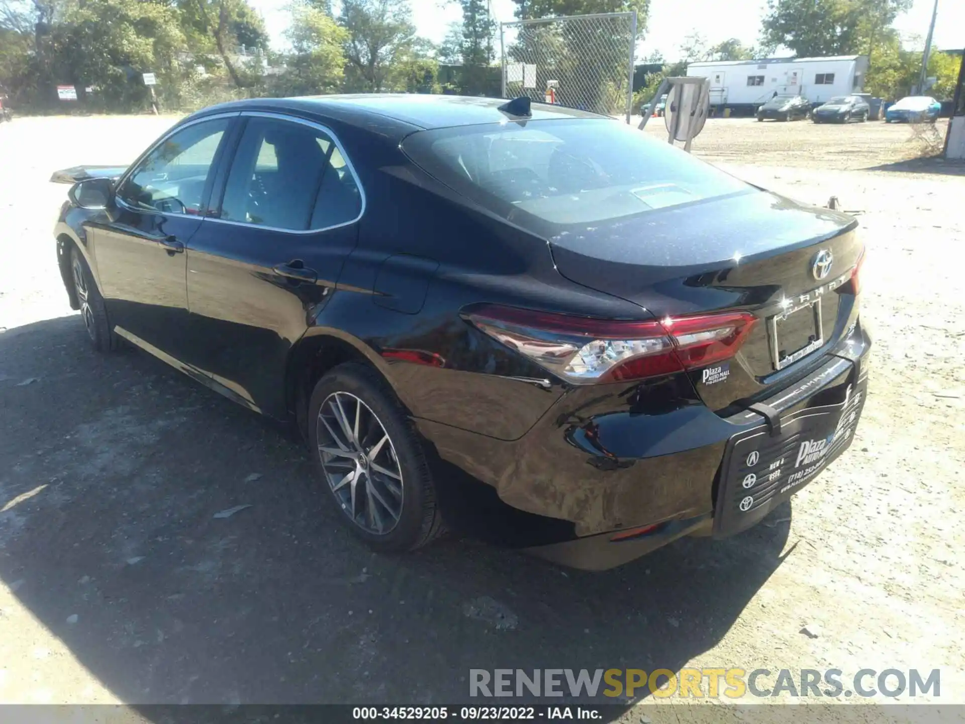 3 Photograph of a damaged car 4T1F11BK5NU063134 TOYOTA CAMRY 2022