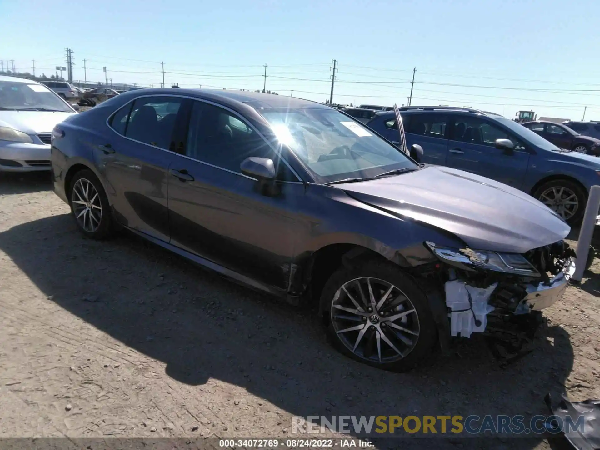 1 Photograph of a damaged car 4T1F11BK7NU063829 TOYOTA CAMRY 2022