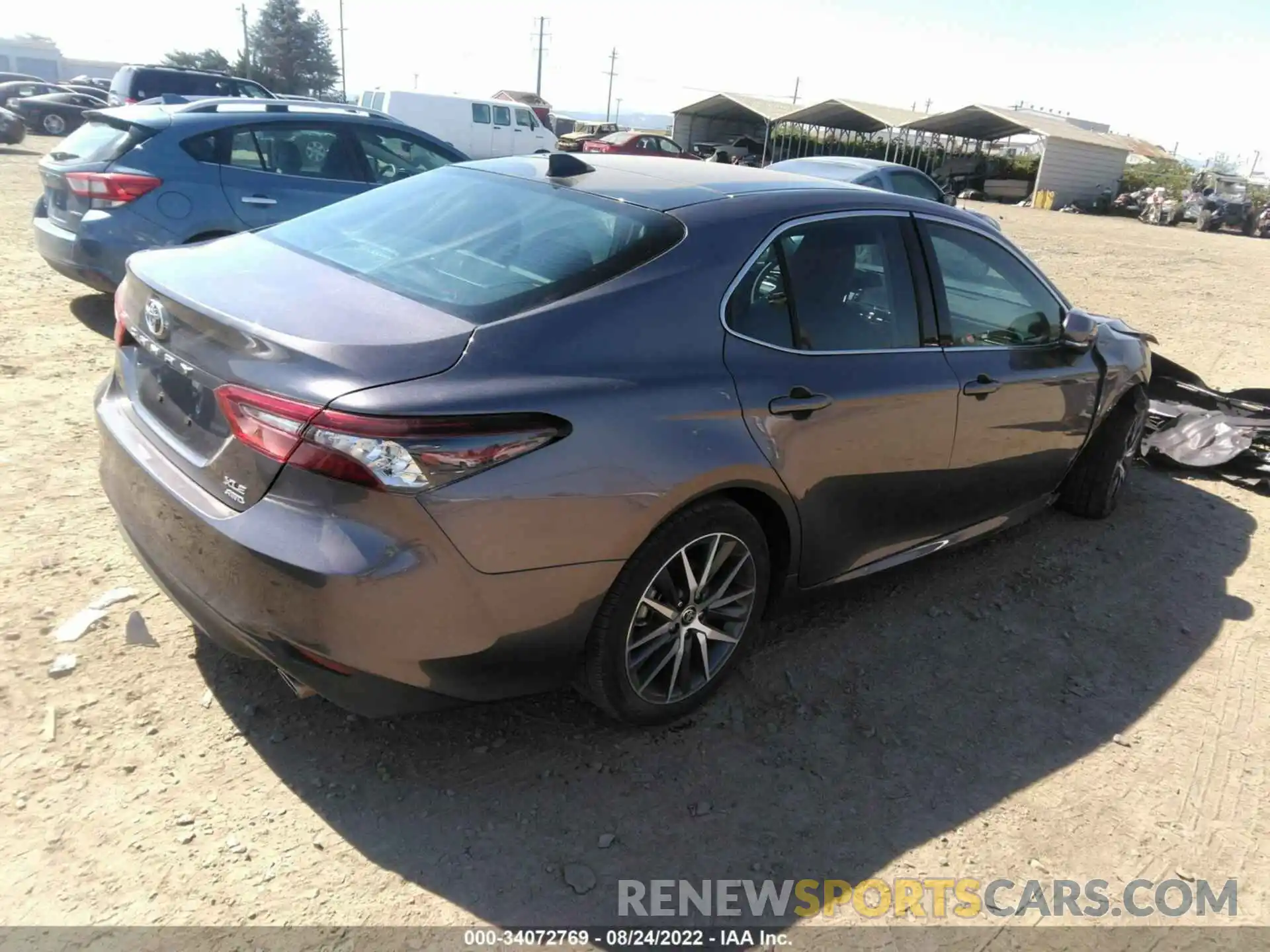 4 Photograph of a damaged car 4T1F11BK7NU063829 TOYOTA CAMRY 2022