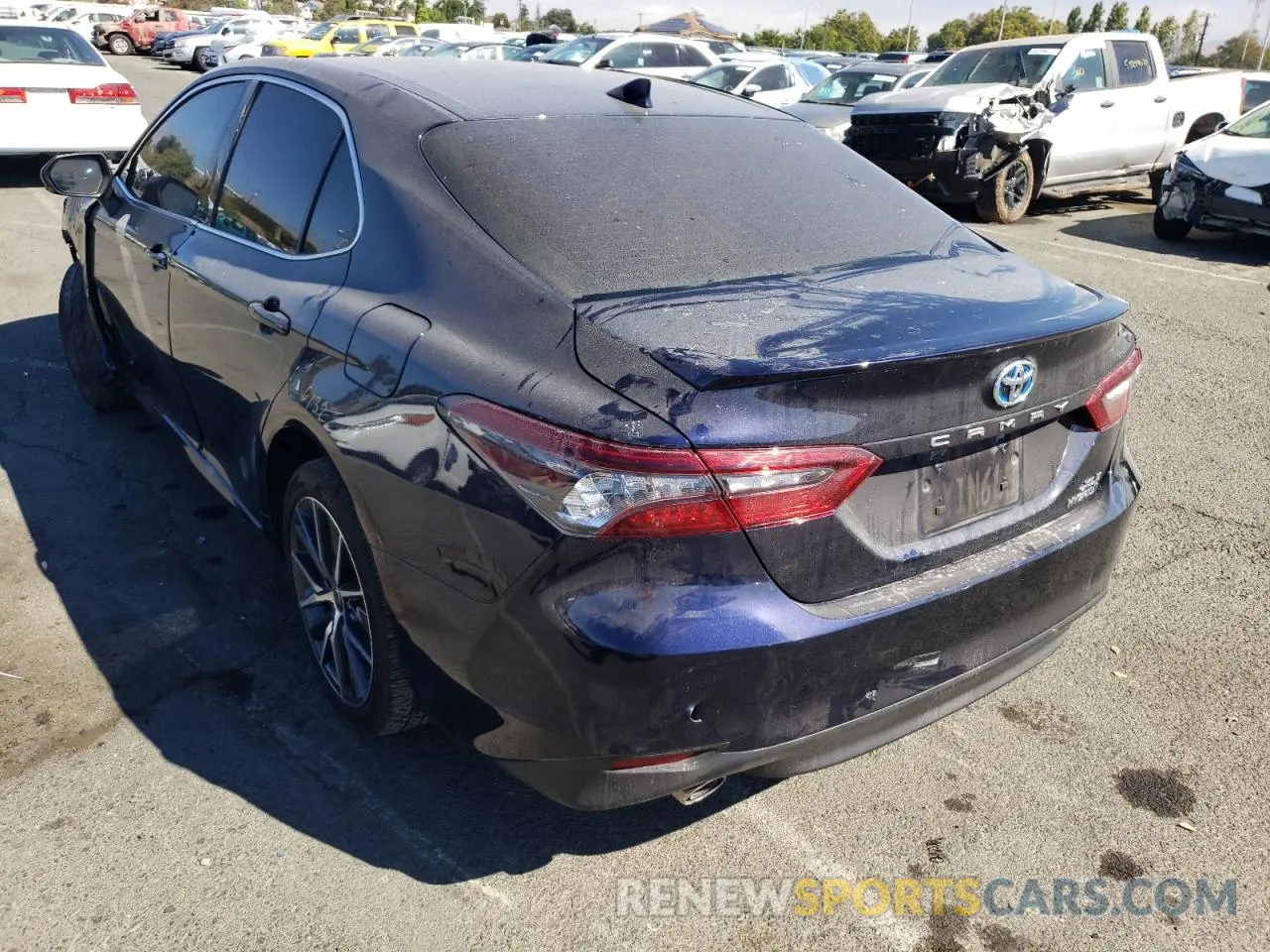 3 Photograph of a damaged car 4T1F31AK0NU573385 TOYOTA CAMRY 2022