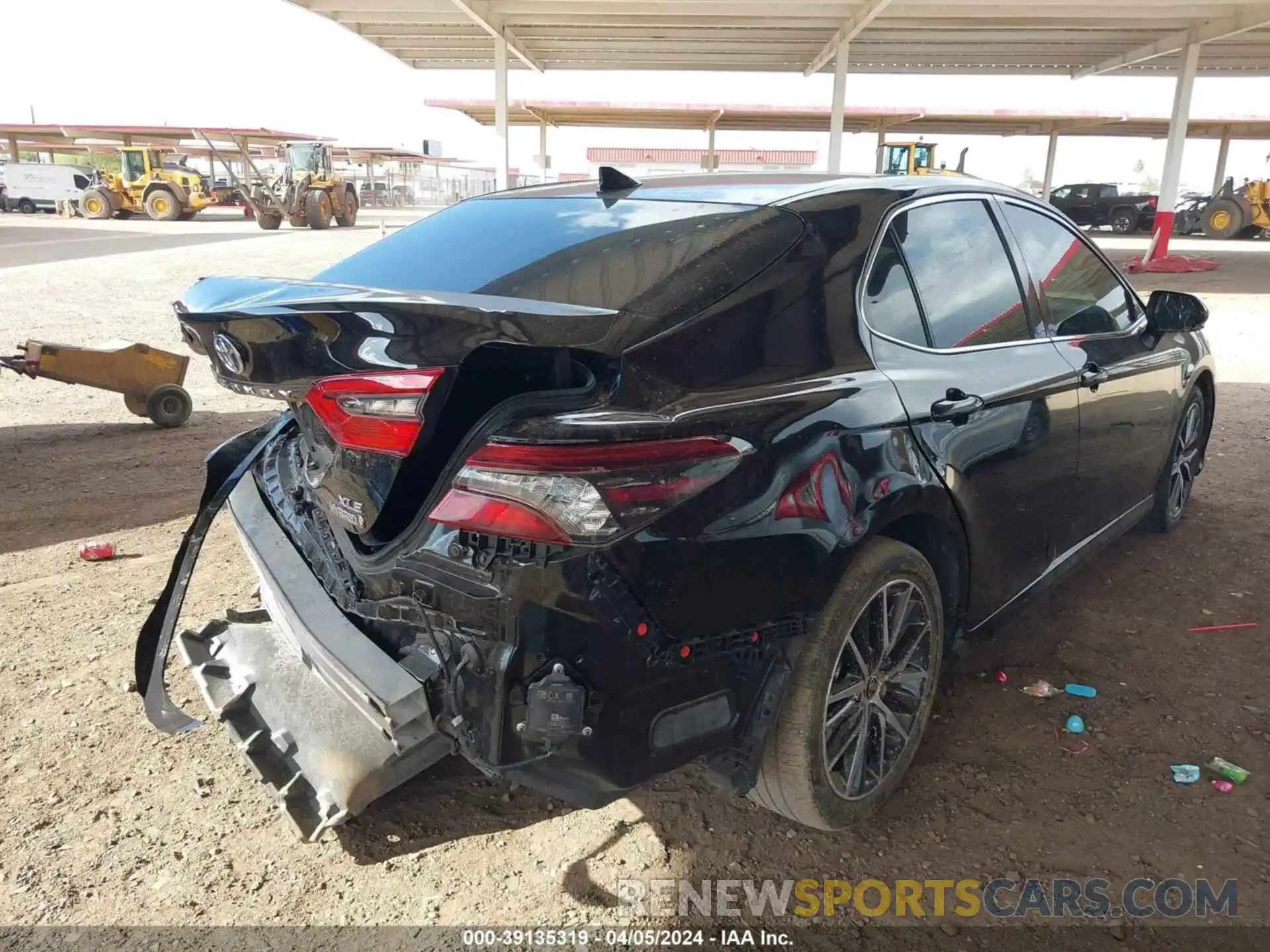 4 Photograph of a damaged car 4T1F31AK0NU599100 TOYOTA CAMRY 2022