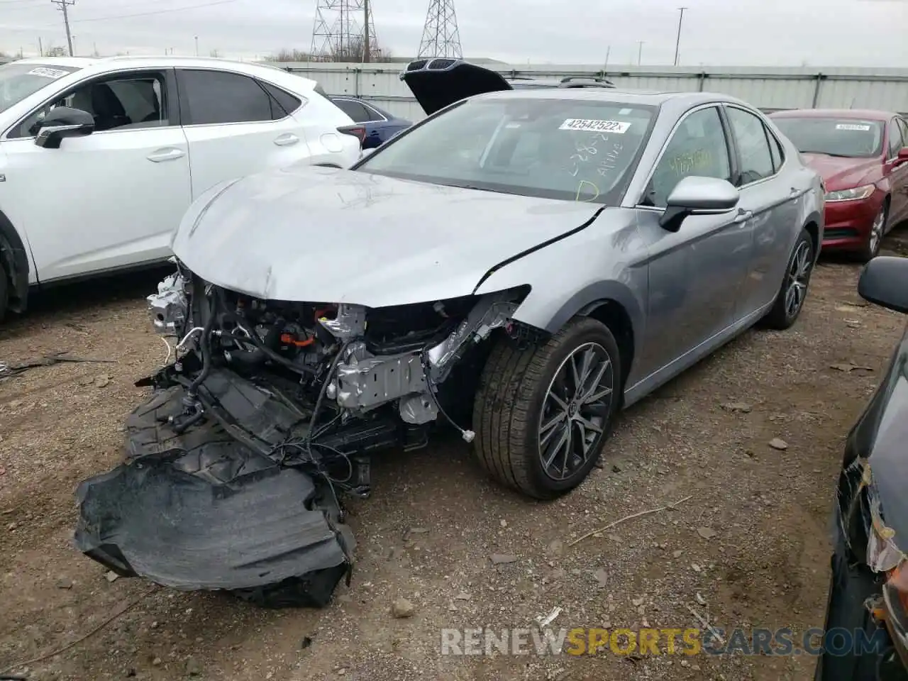 2 Photograph of a damaged car 4T1F31AK1NU572827 TOYOTA CAMRY 2022