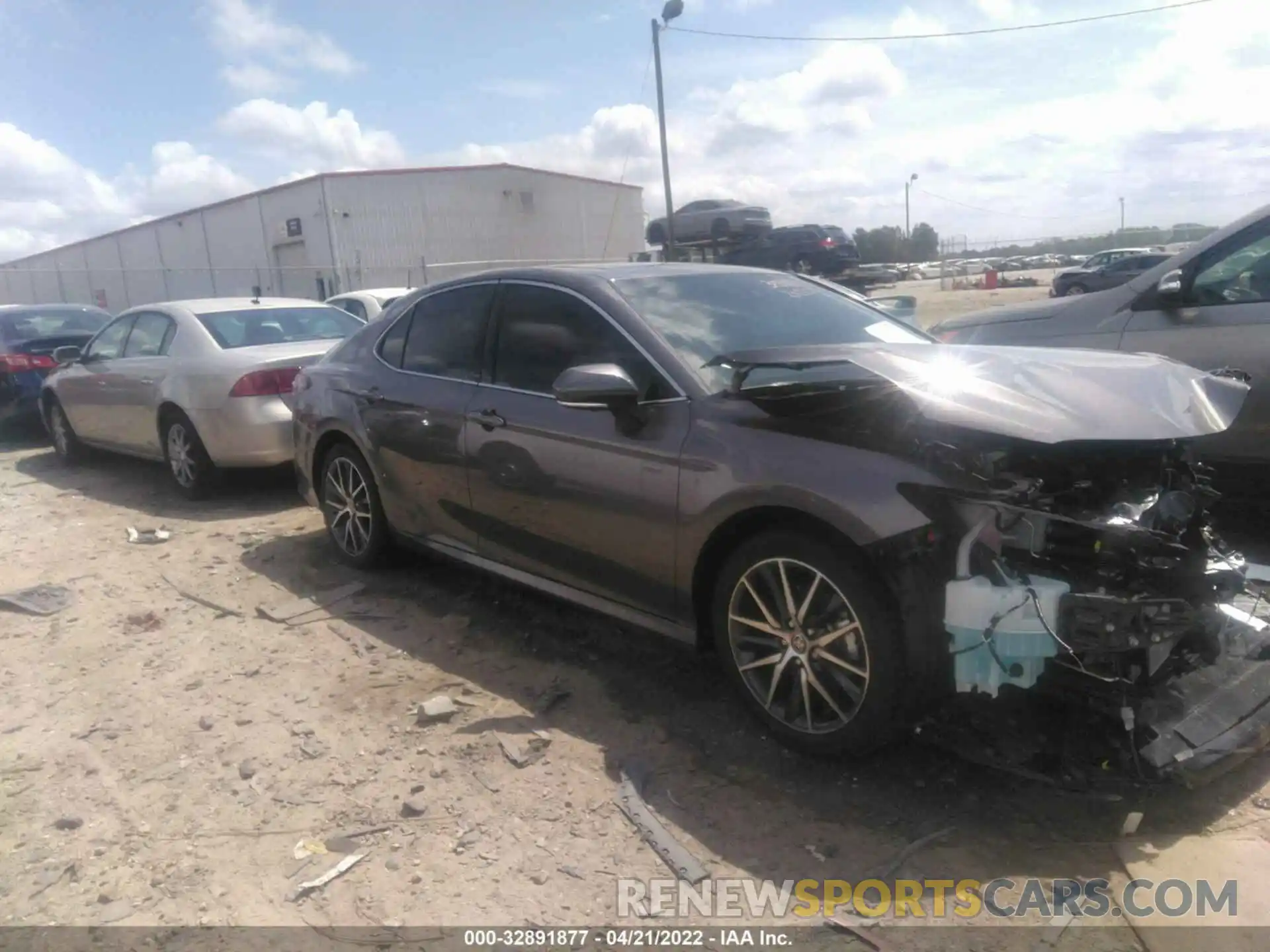 1 Photograph of a damaged car 4T1F31AK2NU568074 TOYOTA CAMRY 2022