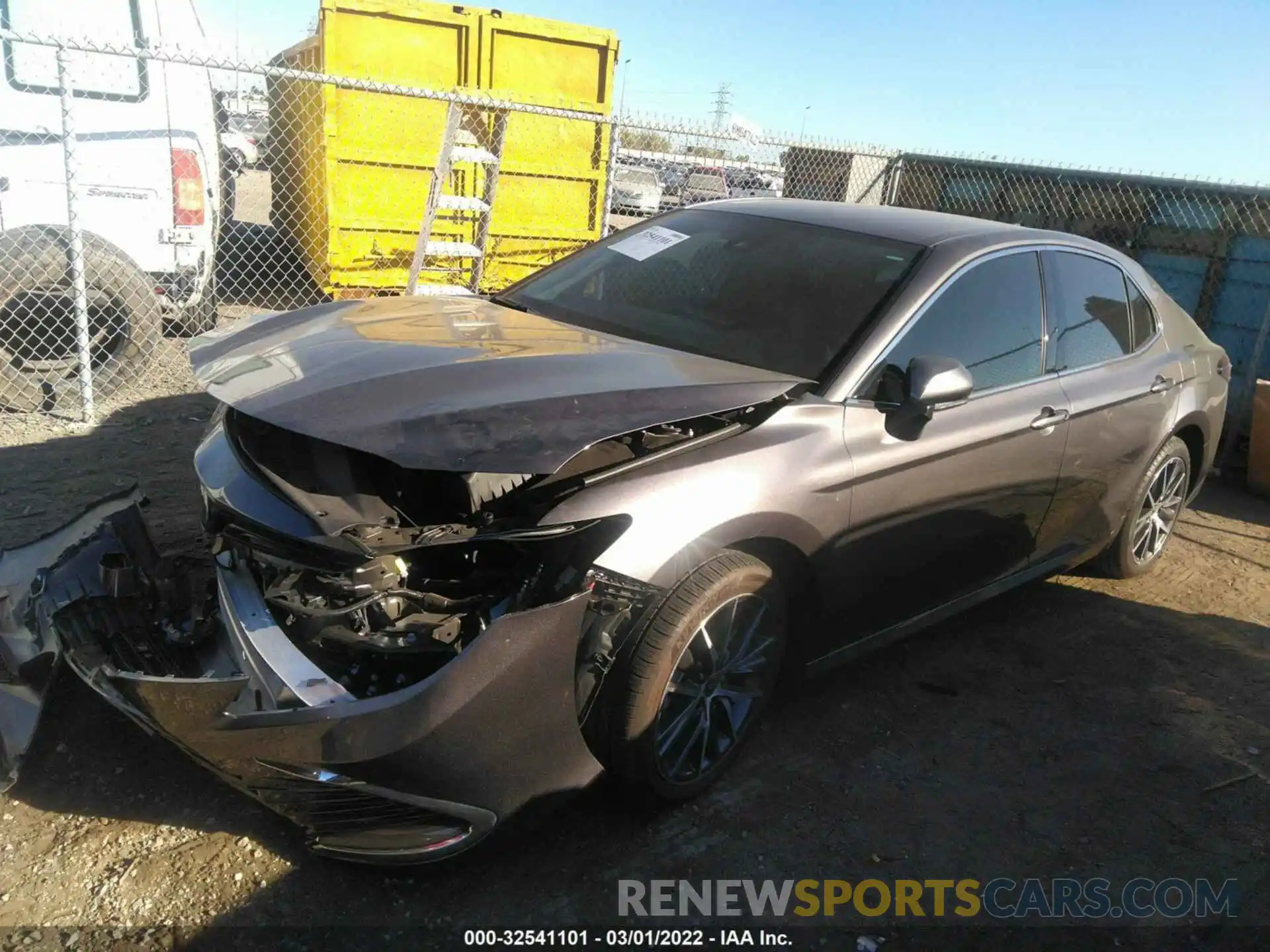 2 Photograph of a damaged car 4T1F31AK2NU574389 TOYOTA CAMRY 2022