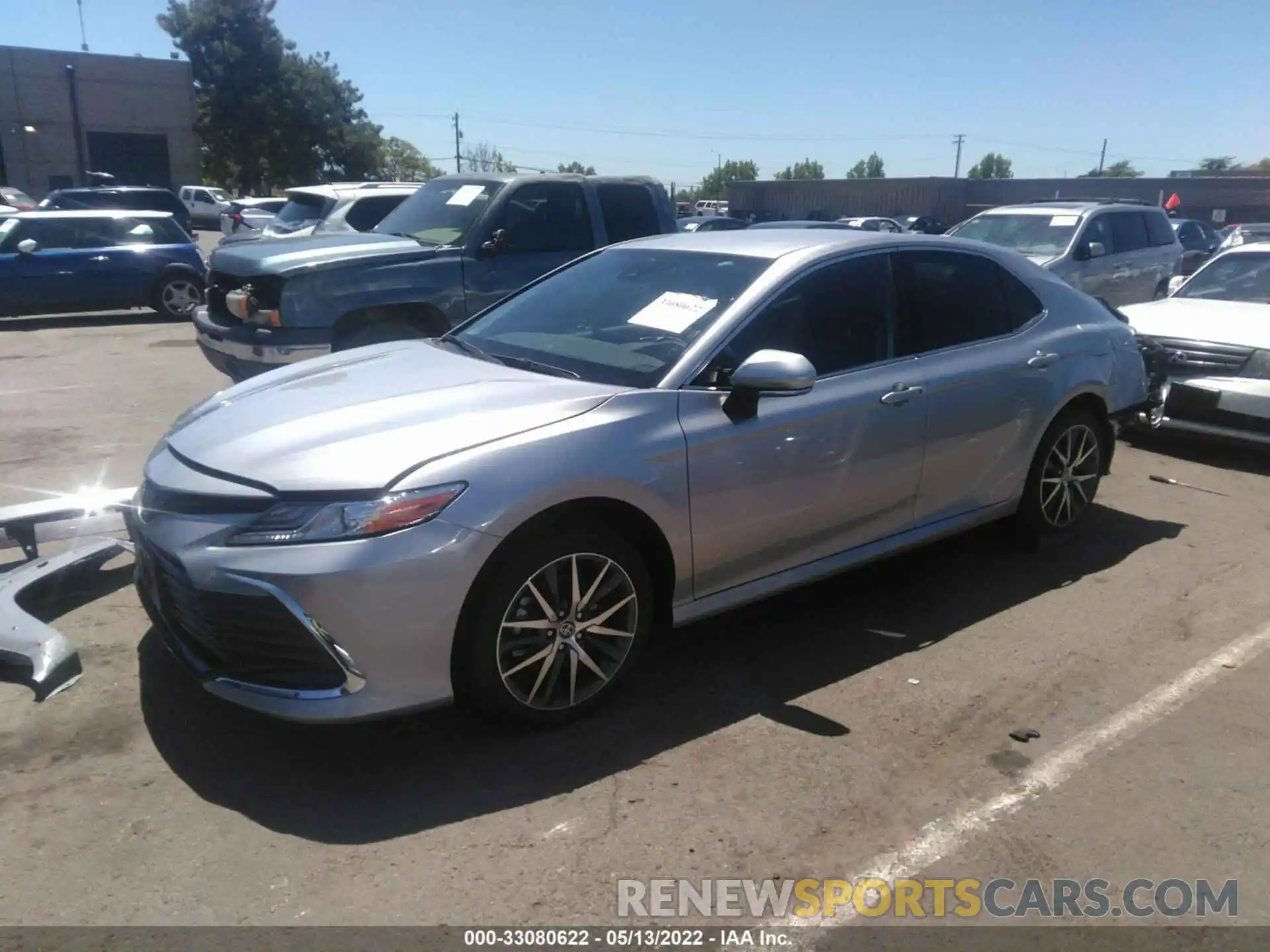 2 Photograph of a damaged car 4T1F31AK4NU587967 TOYOTA CAMRY 2022