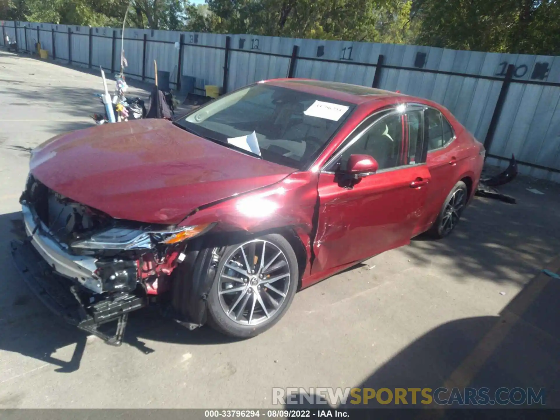 2 Photograph of a damaged car 4T1F31AK5NU043722 TOYOTA CAMRY 2022