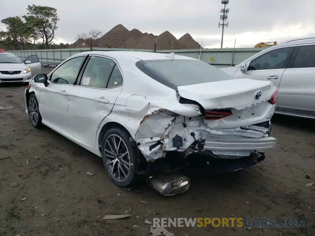 3 Photograph of a damaged car 4T1F31AK5NU583331 TOYOTA CAMRY 2022