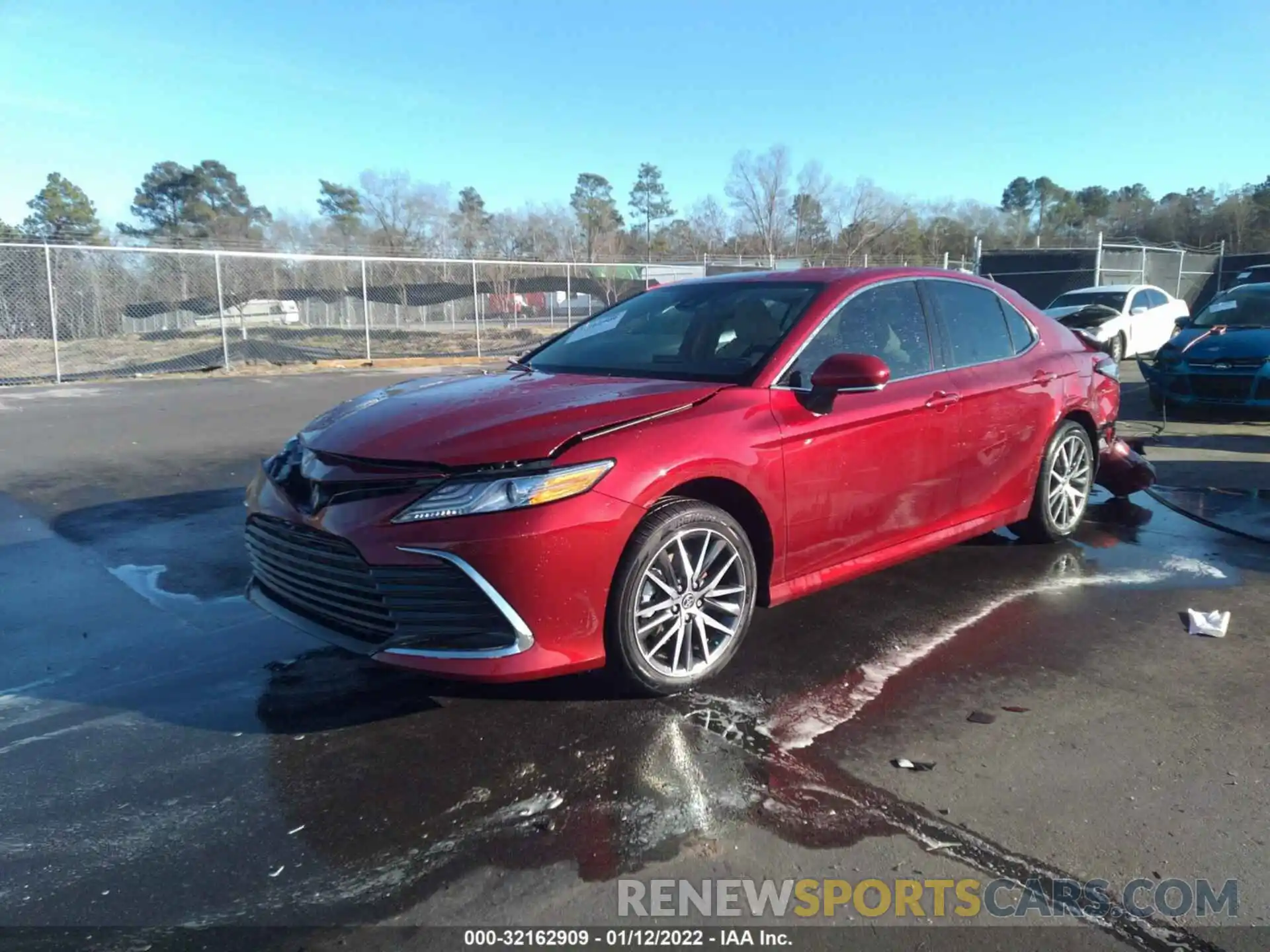 2 Photograph of a damaged car 4T1F31AK8NU579371 TOYOTA CAMRY 2022