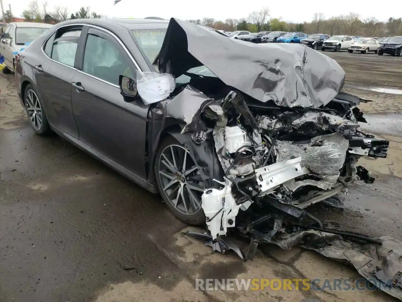 1 Photograph of a damaged car 4T1F31AK8NU584862 TOYOTA CAMRY 2022