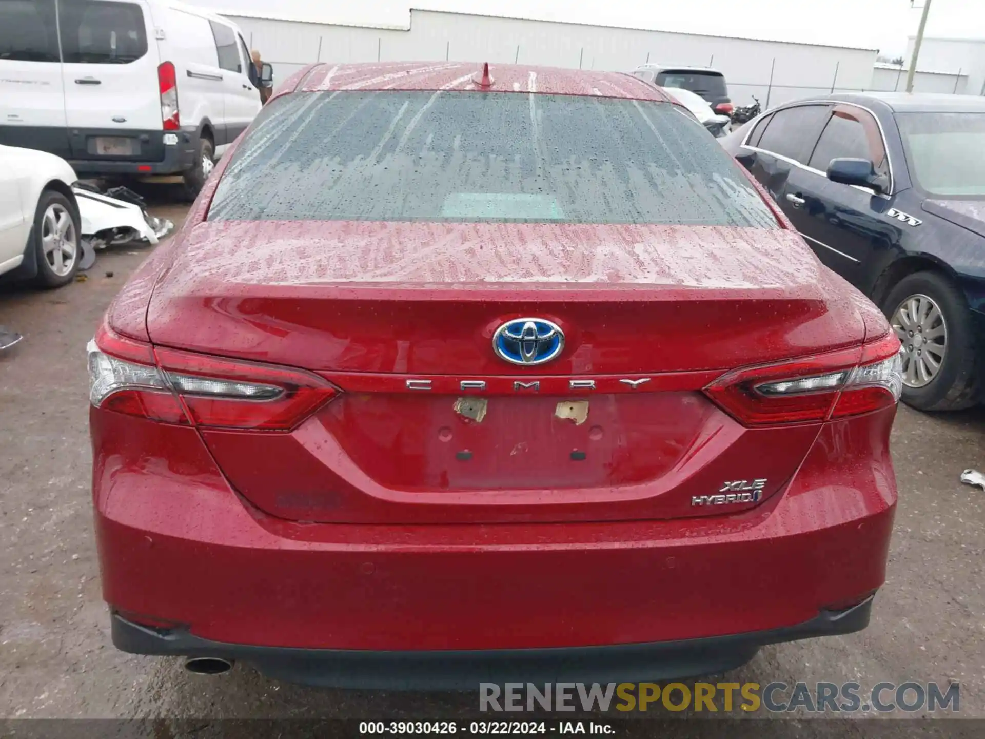 16 Photograph of a damaged car 4T1F31AKXNU598231 TOYOTA CAMRY 2022