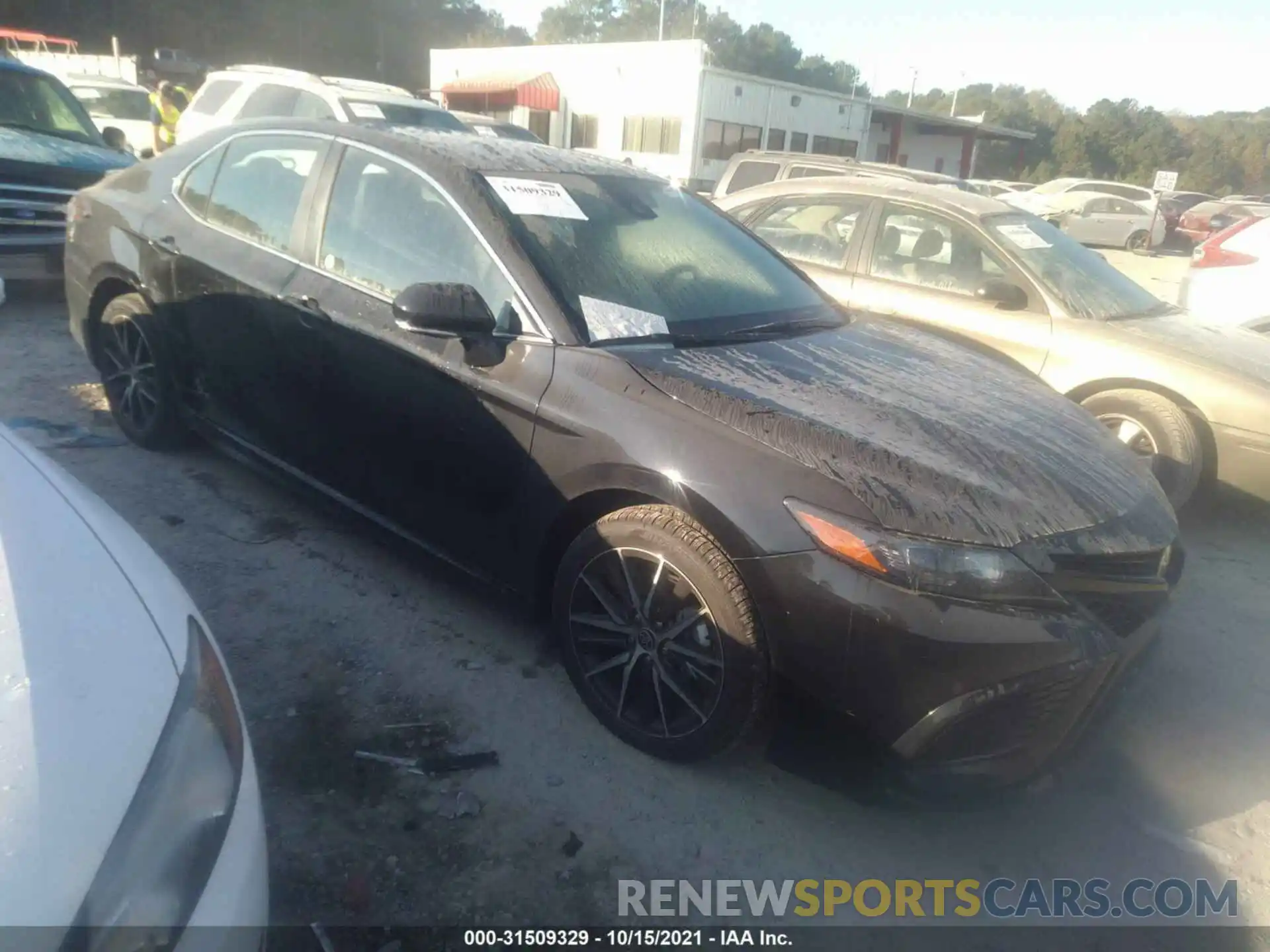 1 Photograph of a damaged car 4T1G11AK0NU499007 TOYOTA CAMRY 2022