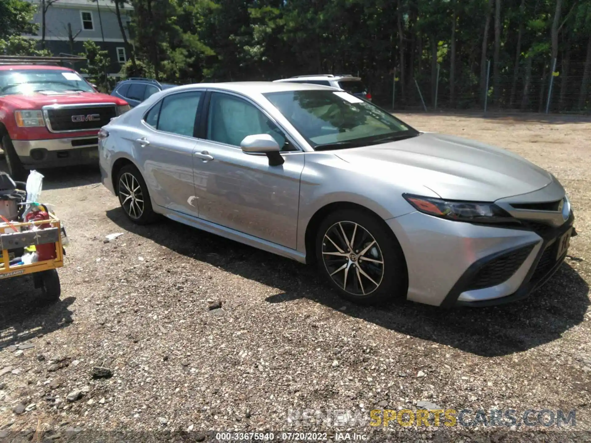 1 Photograph of a damaged car 4T1G11AK0NU499394 TOYOTA CAMRY 2022