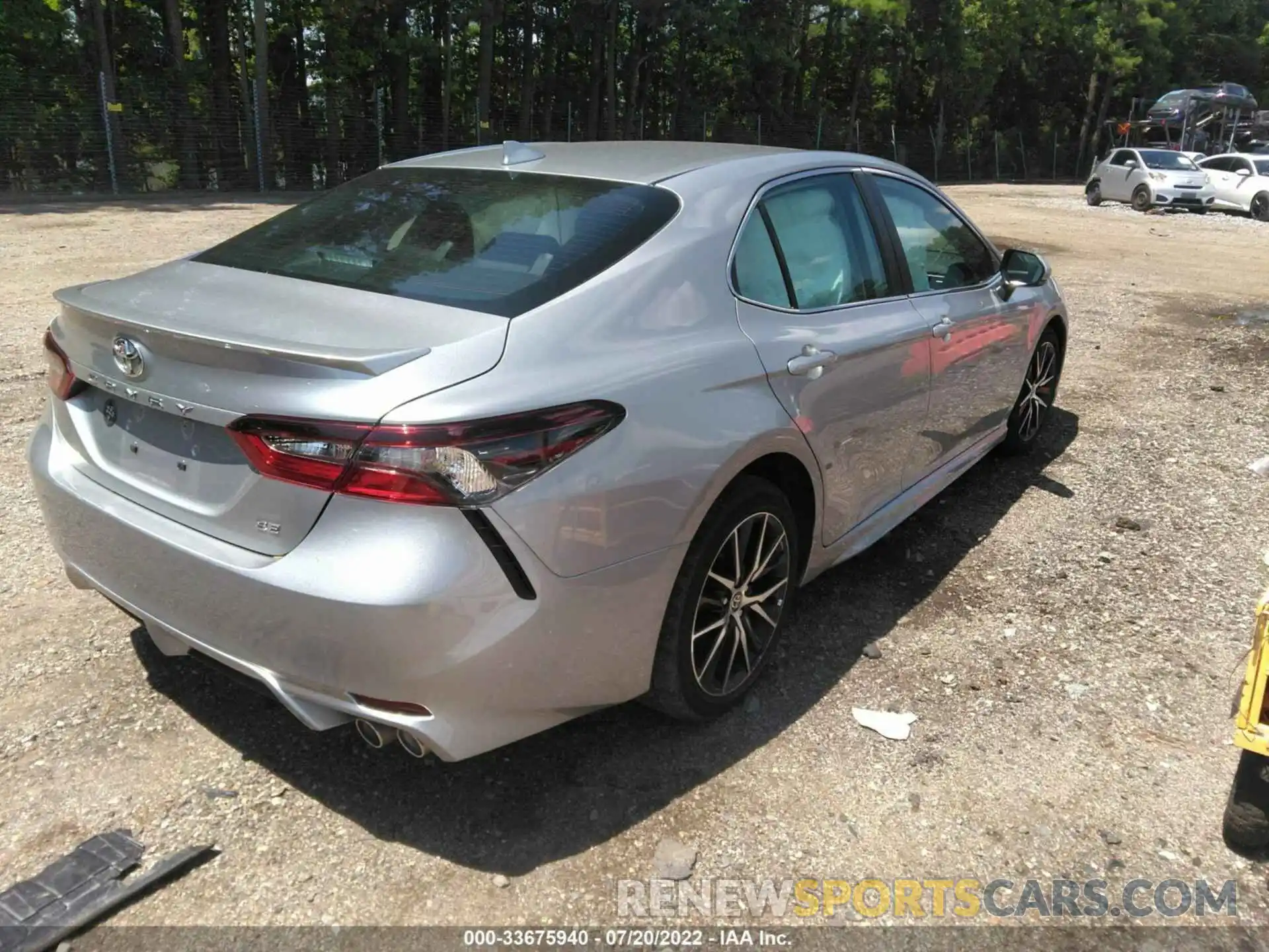 4 Photograph of a damaged car 4T1G11AK0NU499394 TOYOTA CAMRY 2022