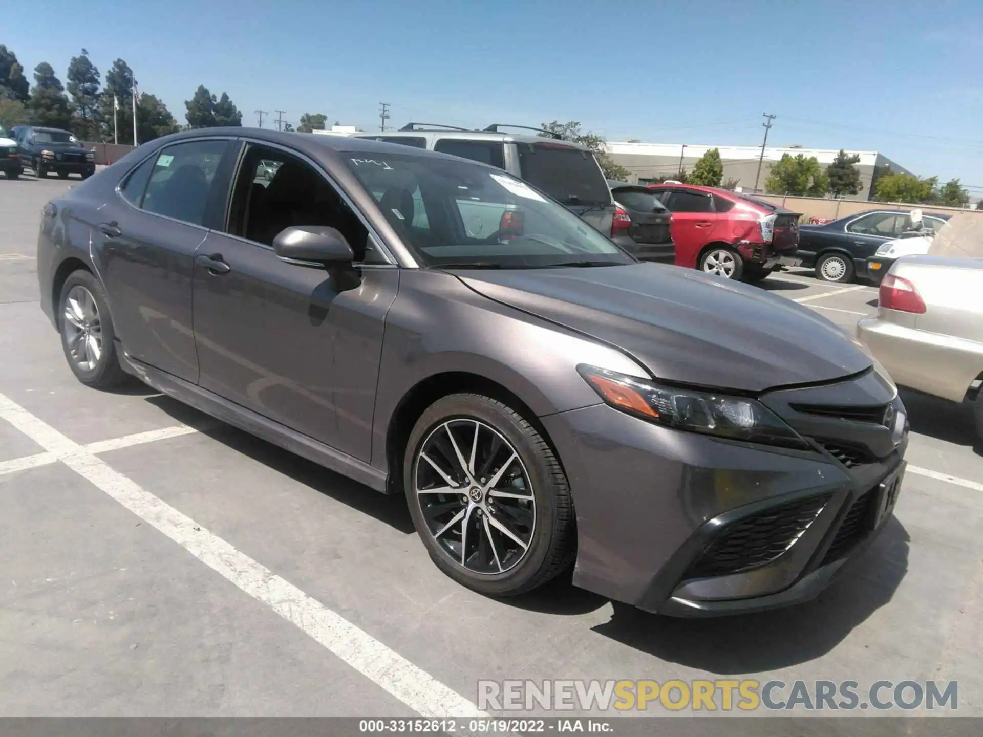 1 Photograph of a damaged car 4T1G11AK0NU499444 TOYOTA CAMRY 2022