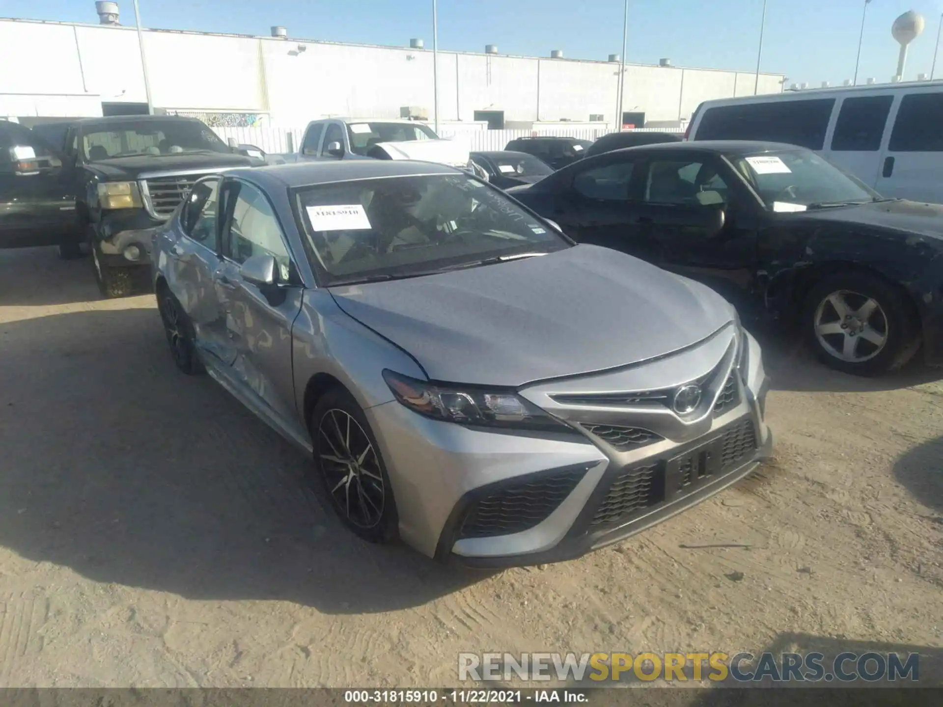 1 Photograph of a damaged car 4T1G11AK0NU617685 TOYOTA CAMRY 2022